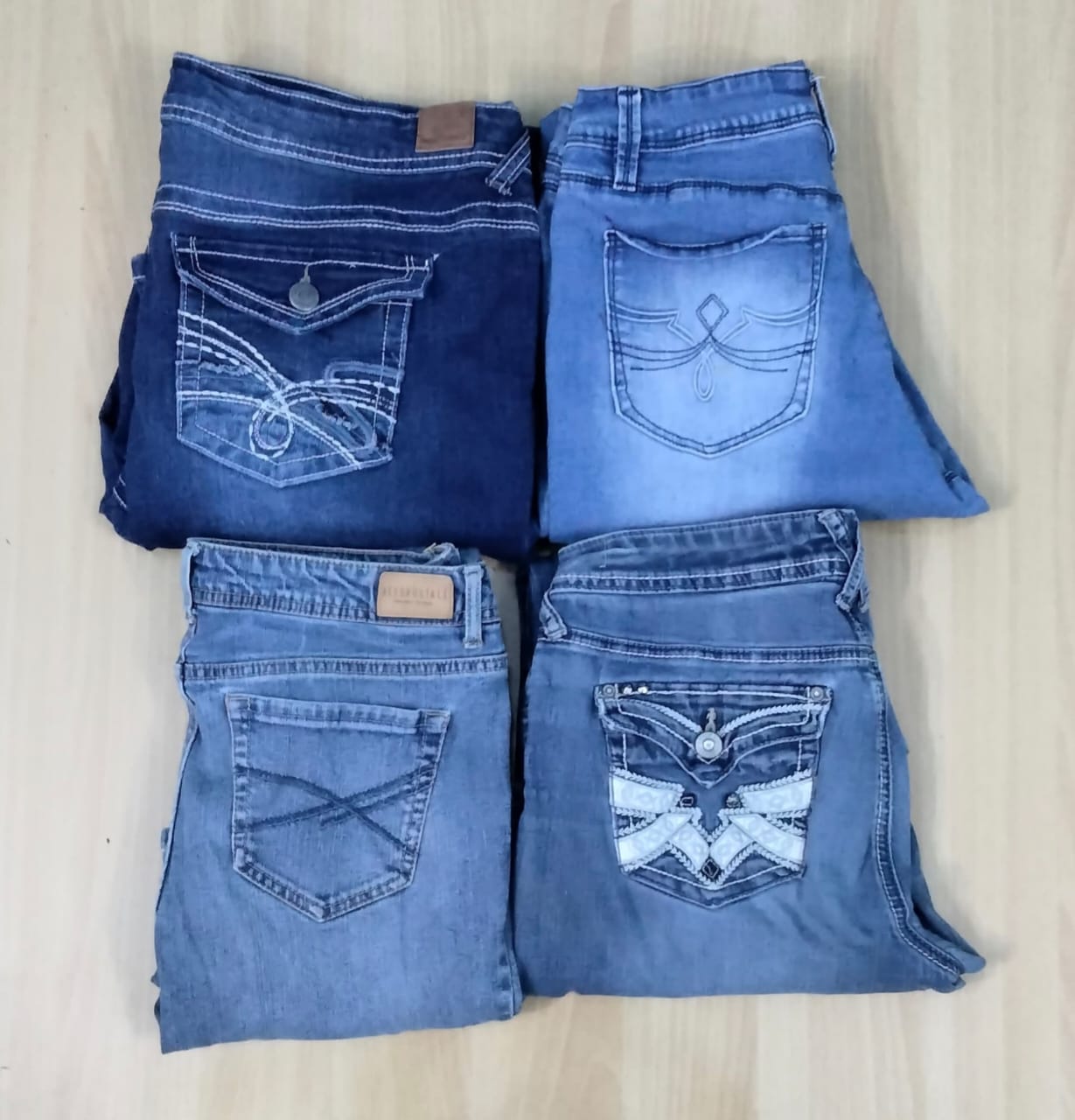 JA 0550 Women’s Embellished Flared Jeans