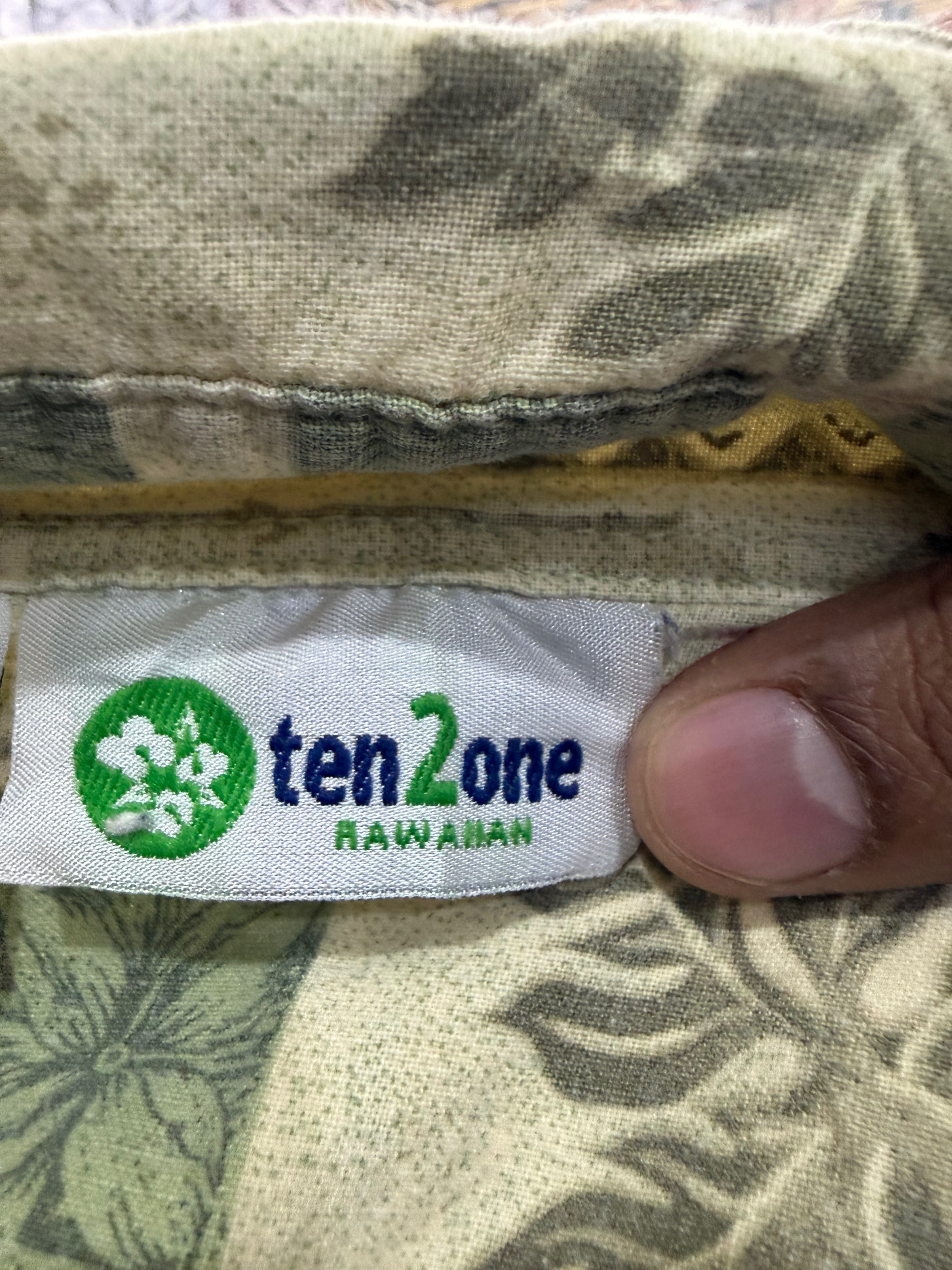 AVG-0194 Hawaii Shirts