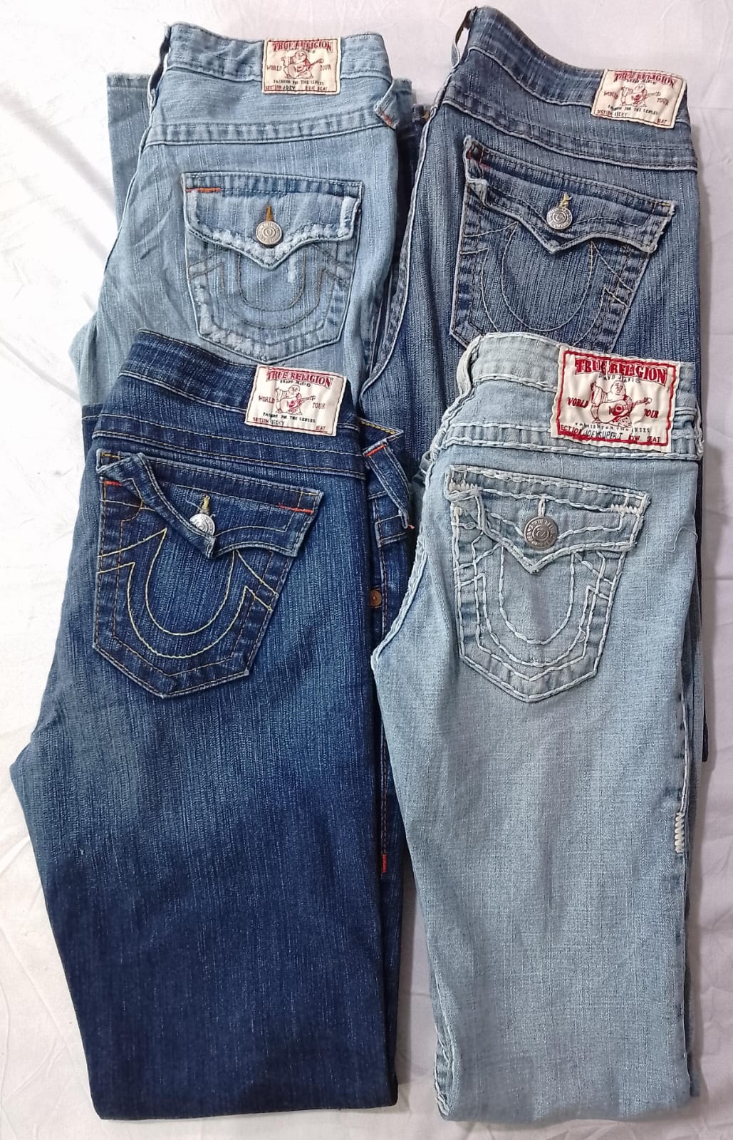 CR6250 True Religion Calças Jeans Flare/Eretas