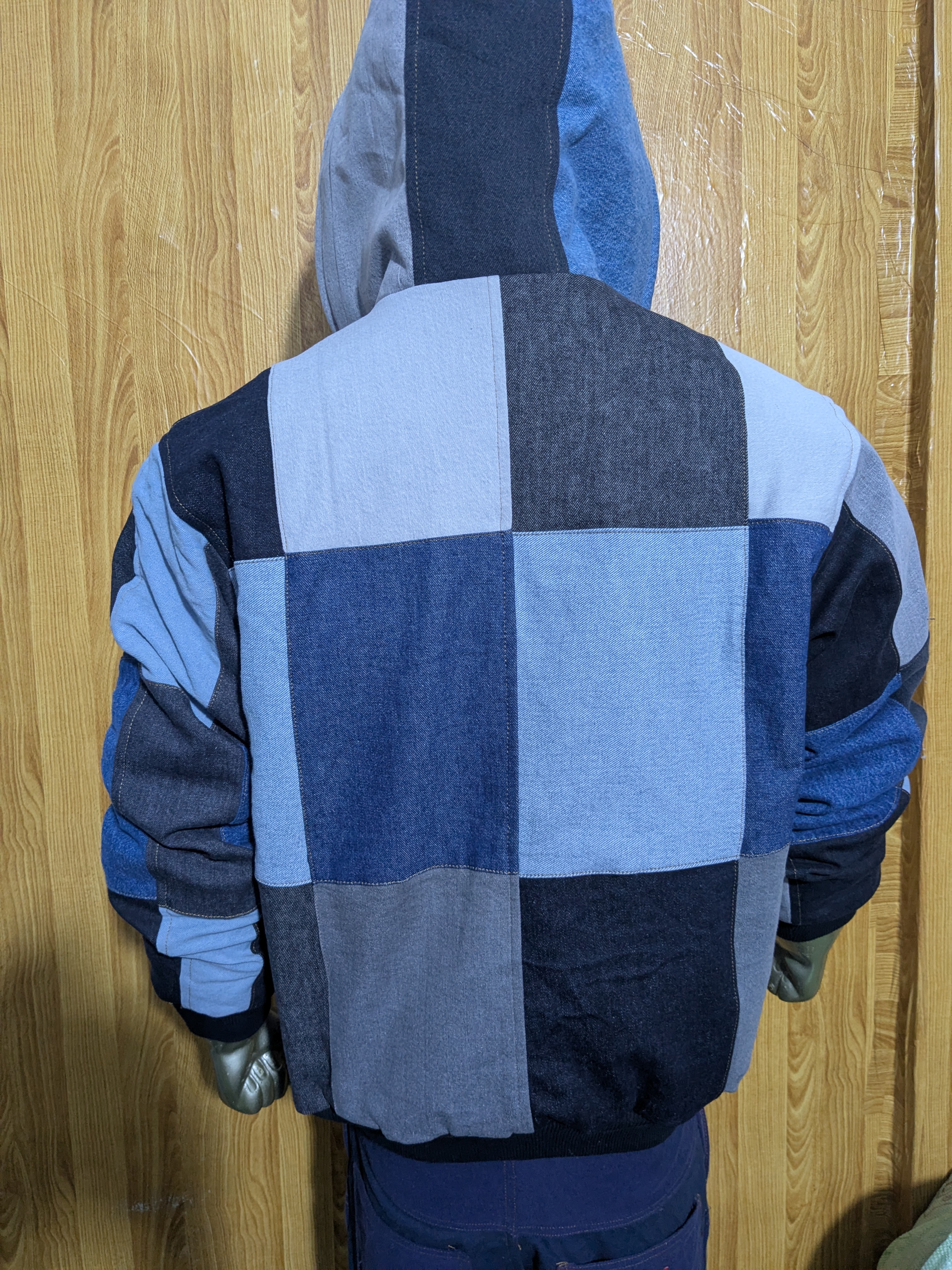 Upcycle Carhartt Denim Hoodie-Jacke mehrfarbig