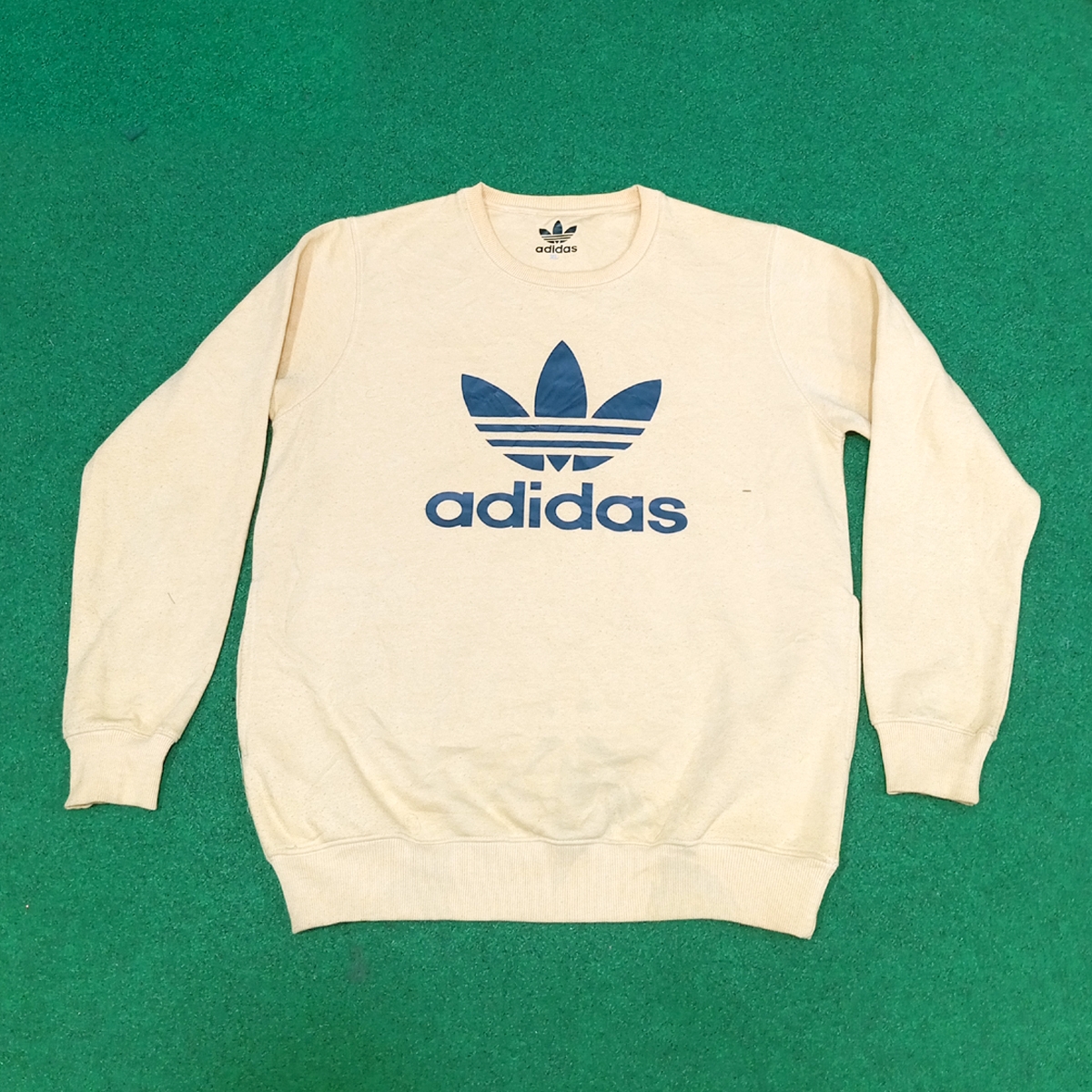 Mms160 Adidas Crewnecks Sweatshirt