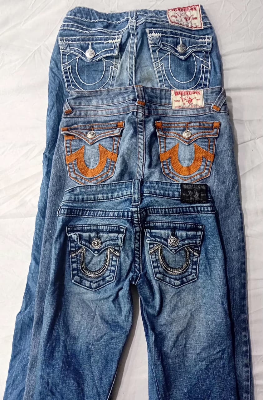 CR6359 True Religion Ladies Flare & Straight Jeans