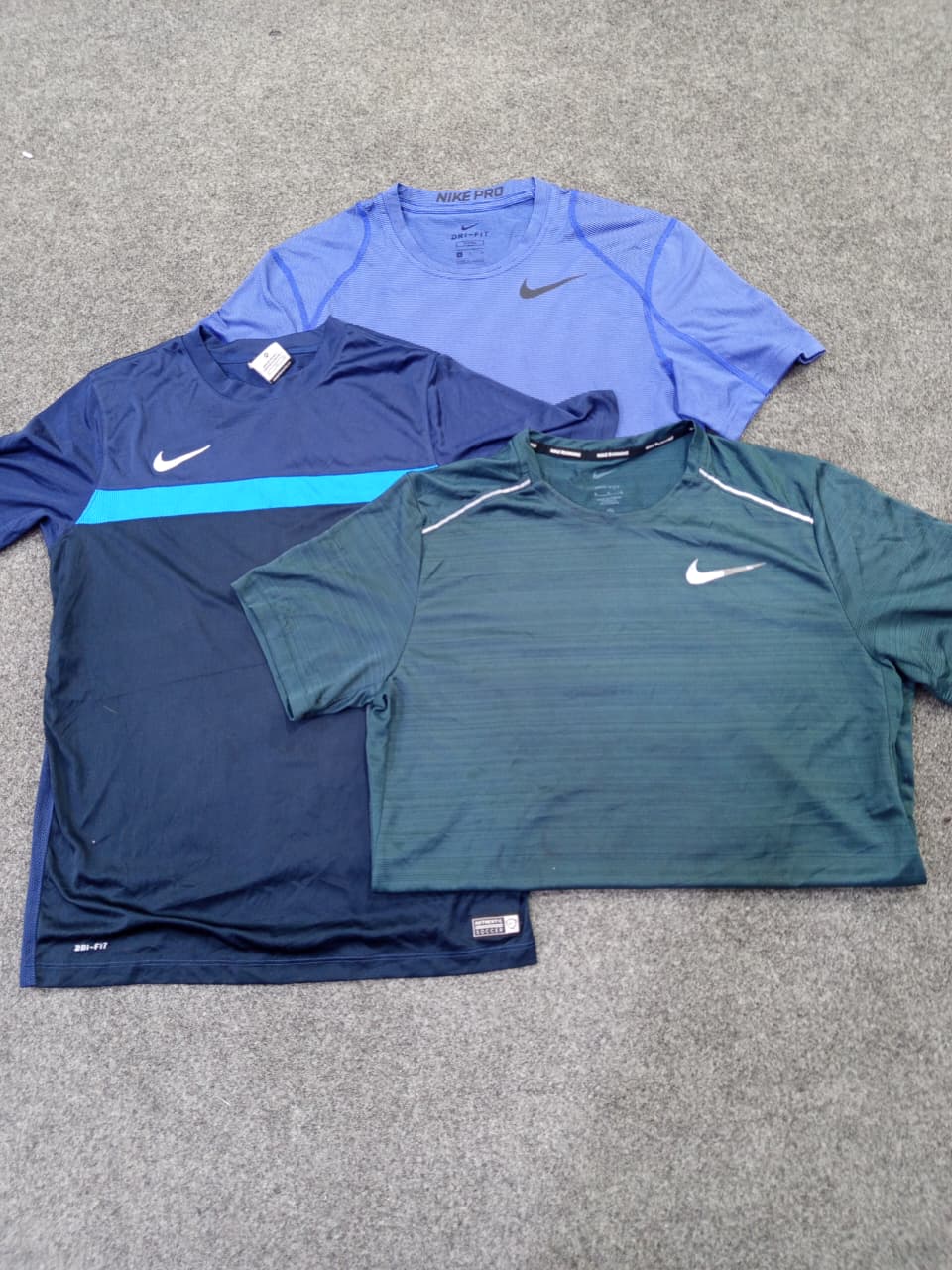 CRZ1737 Nike Sports T-Shirts