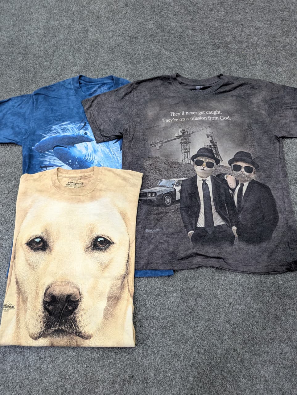 CRZ1739 The Mountain Animal Print T-Shirts