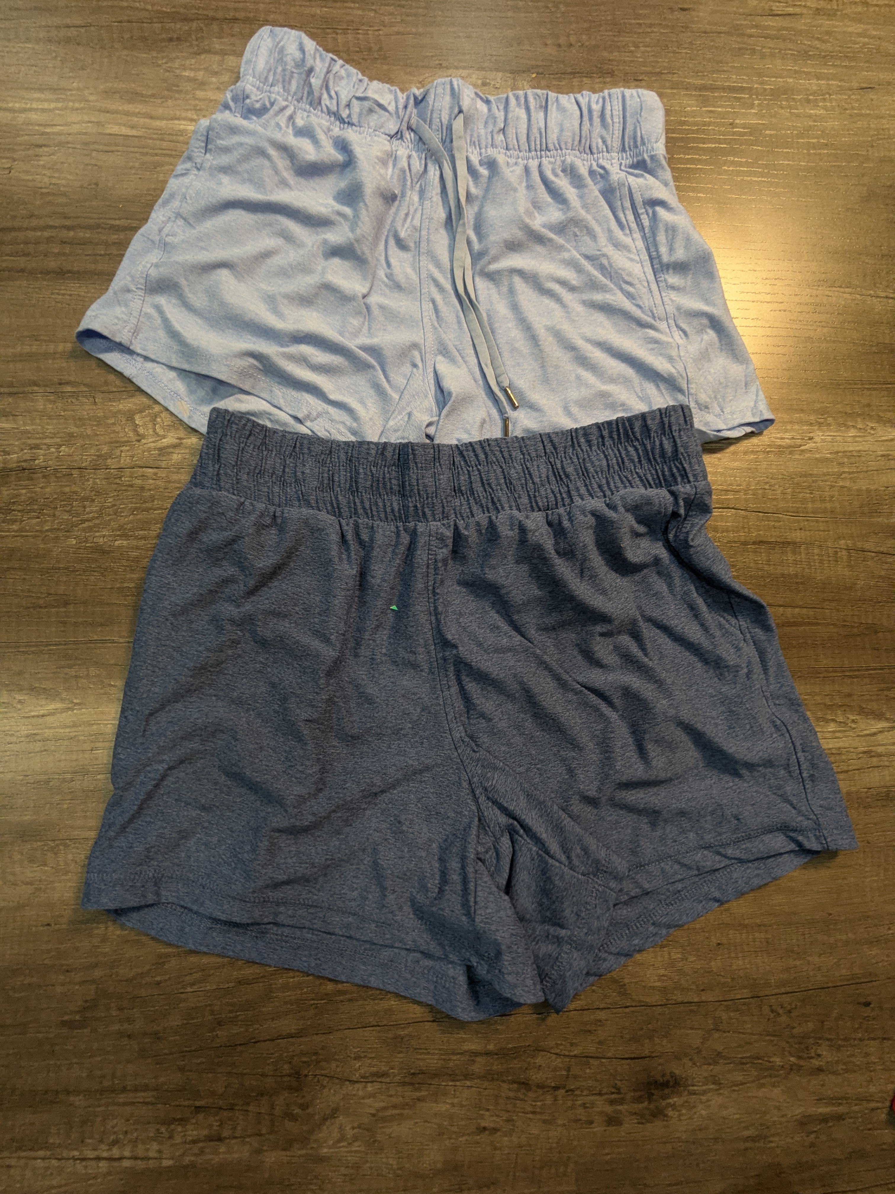 3558 - Sportliche Shorts
