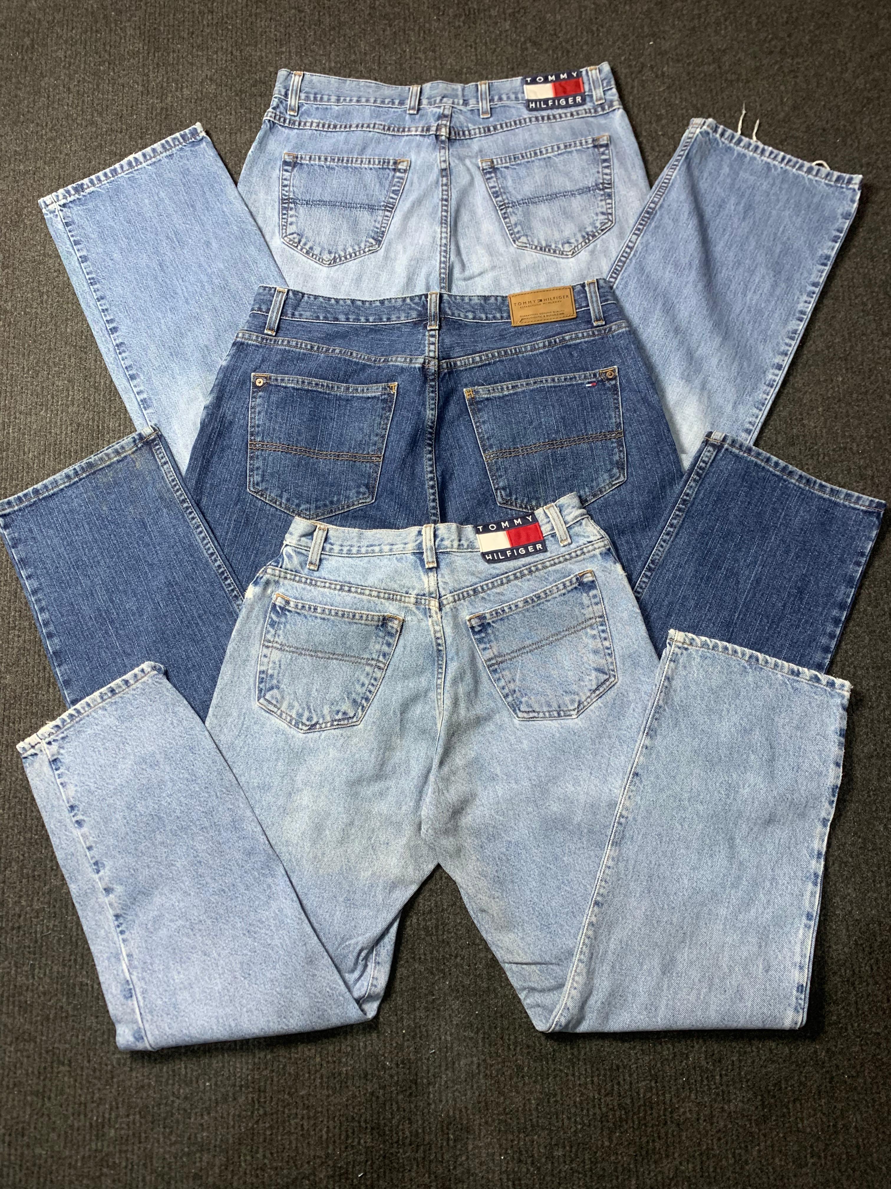 🔥 Tommy Hilfiger Jeans - Classic Cool! 🔥