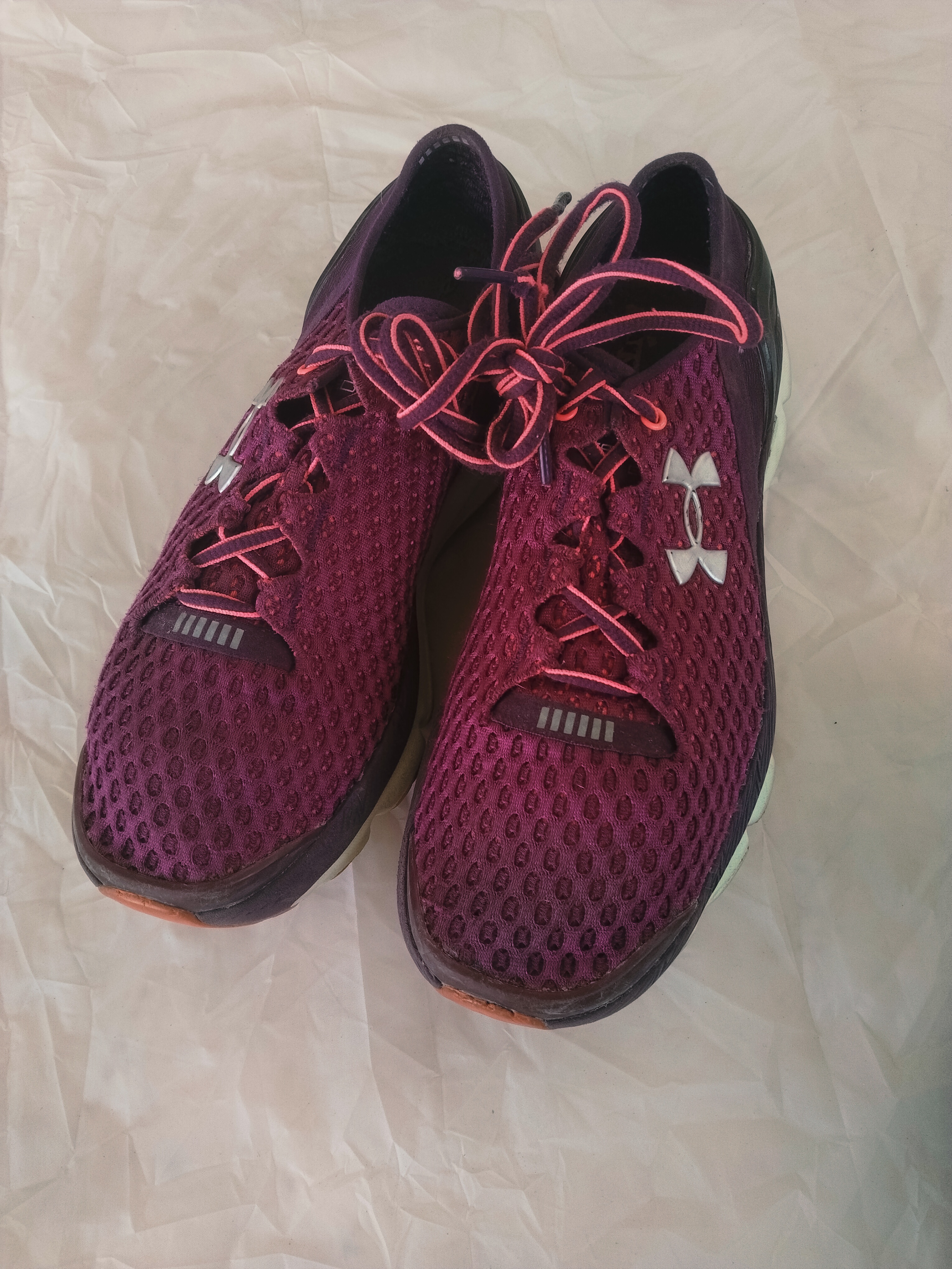 Mixed Brands Sneakers