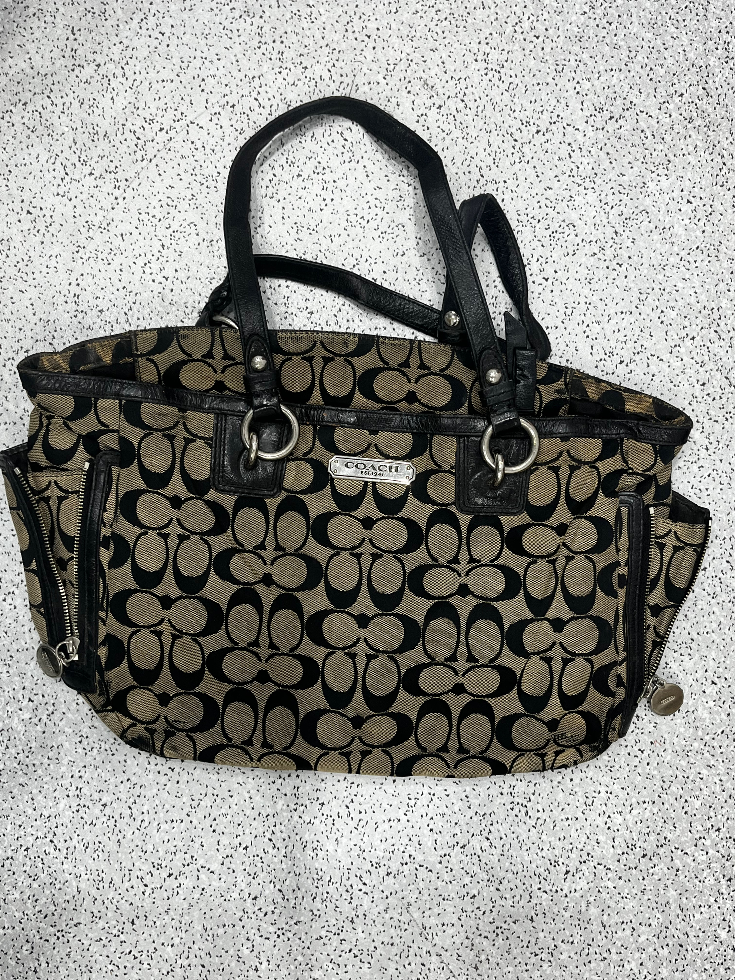 「コーチバッグ」