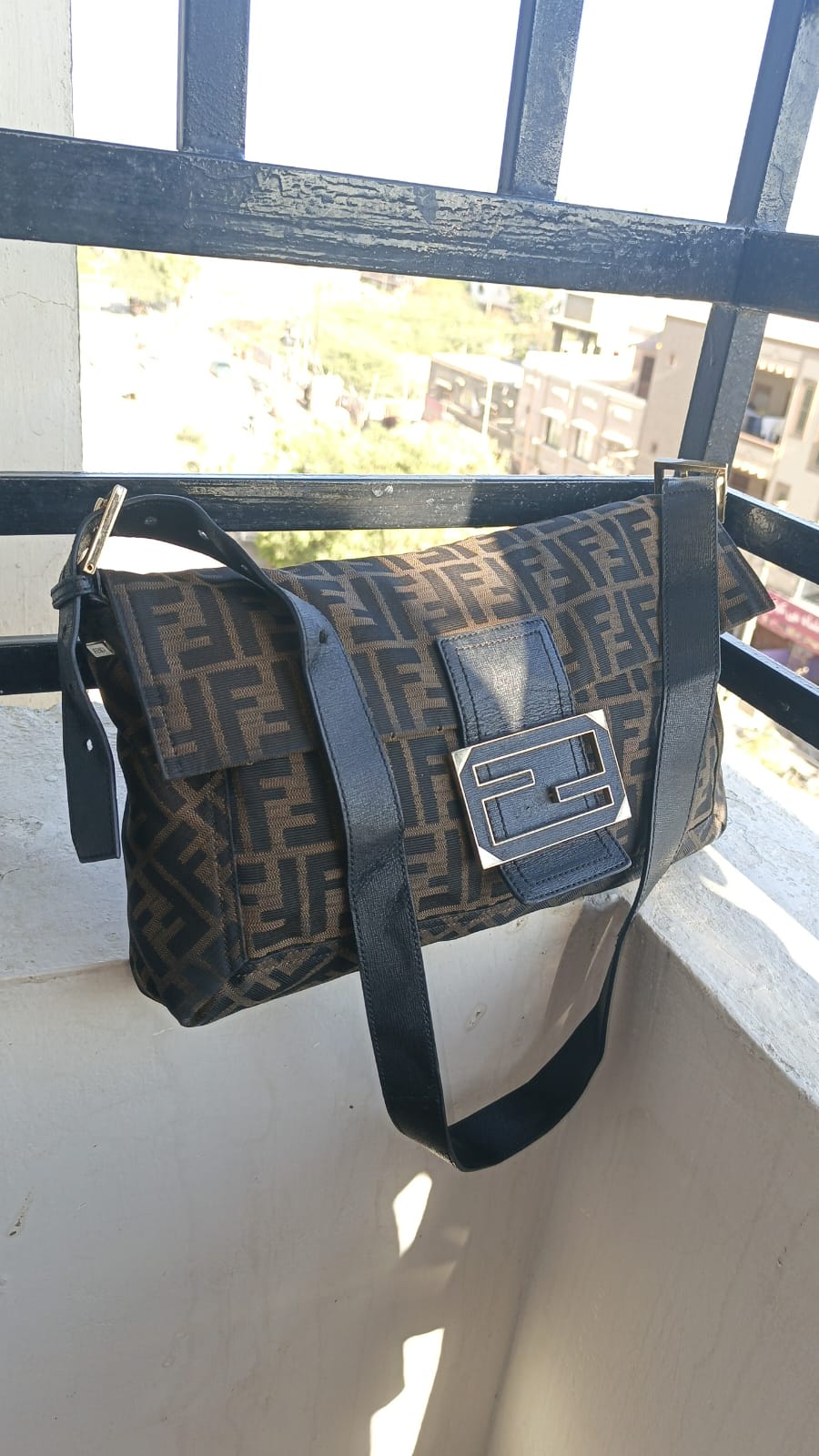 Markentaschen Fendi Dior LV
