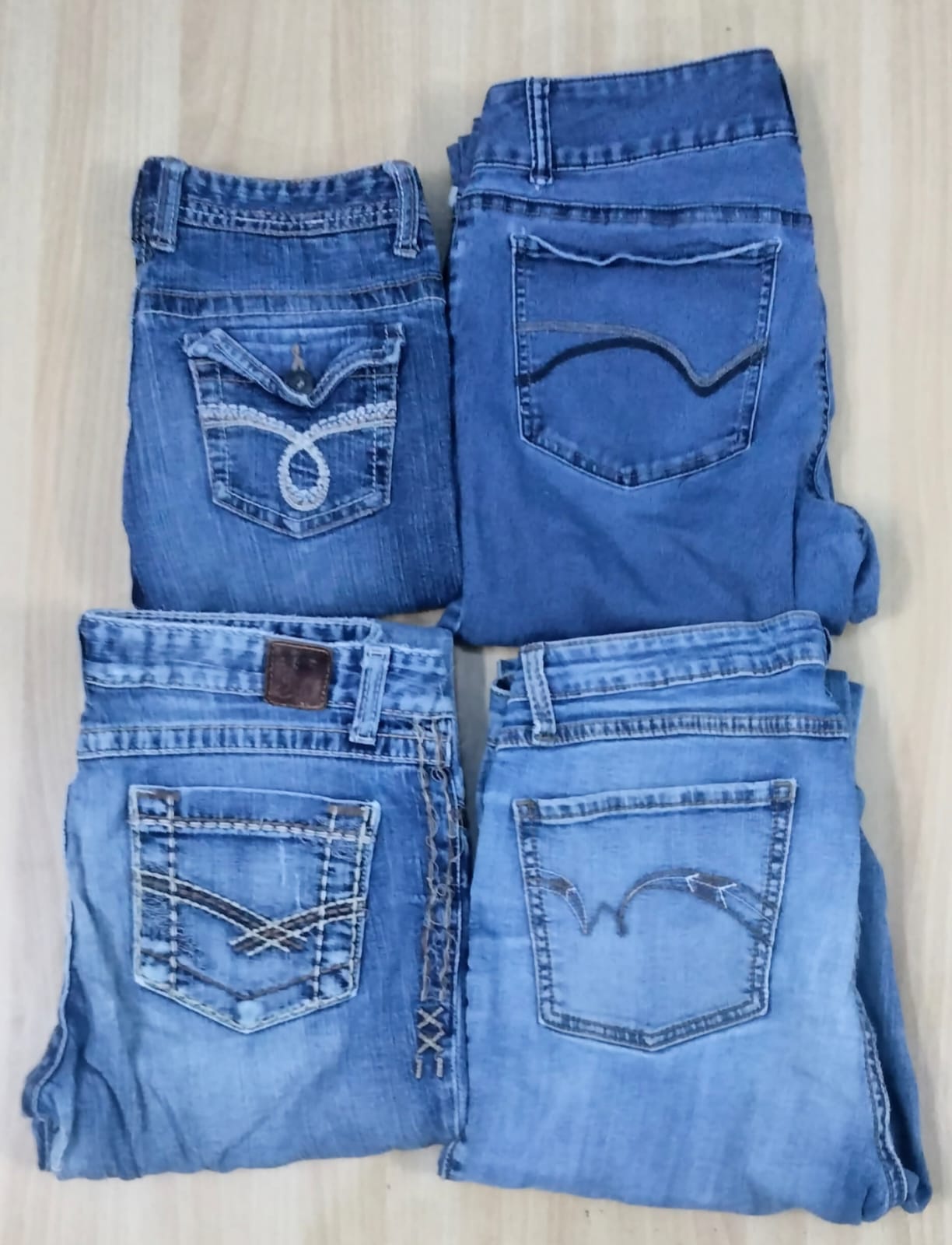 JA 0560 Women’s Embellished Flared Jeans