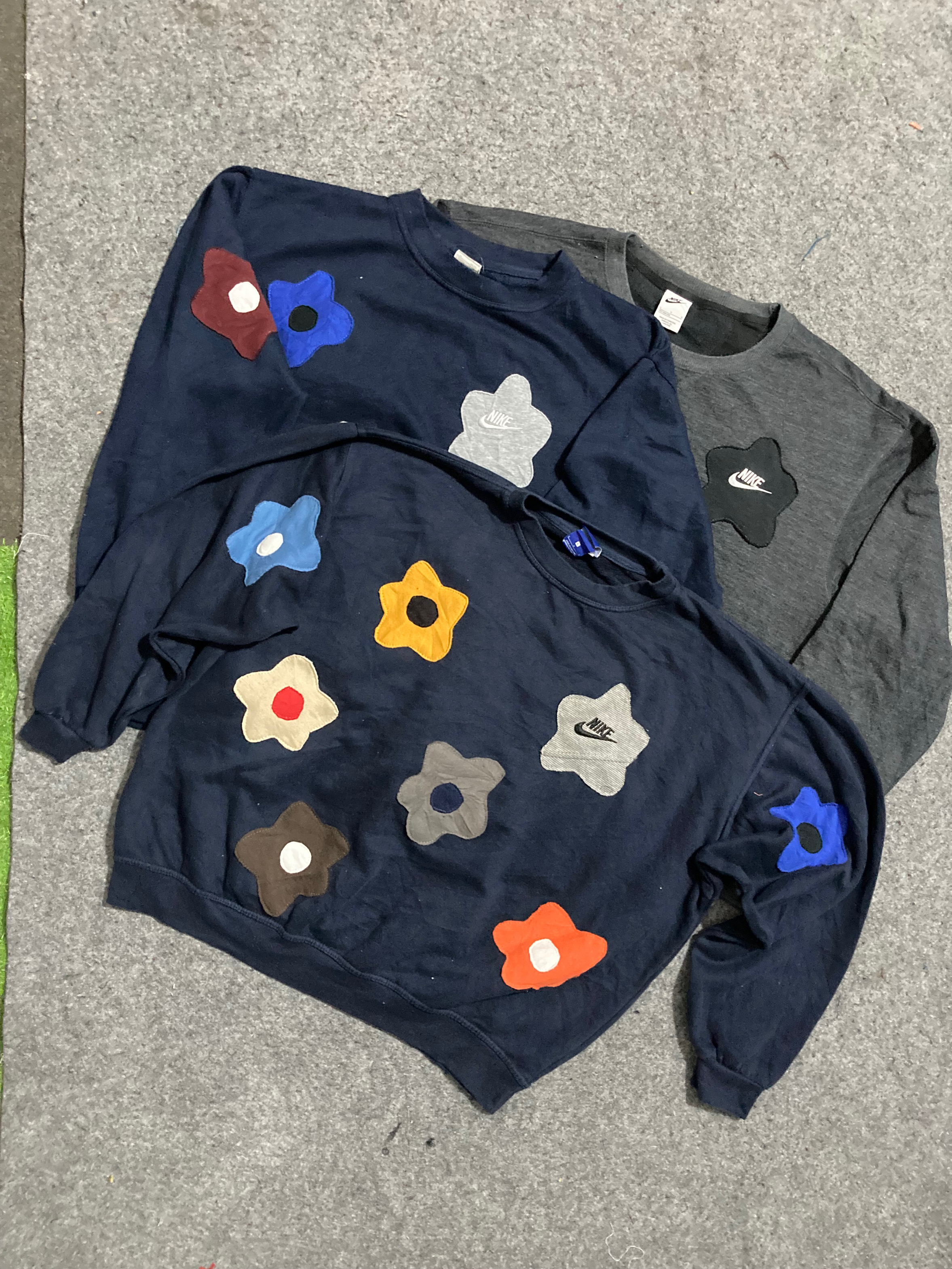 Upcycle Flower Nike Sweatshirt