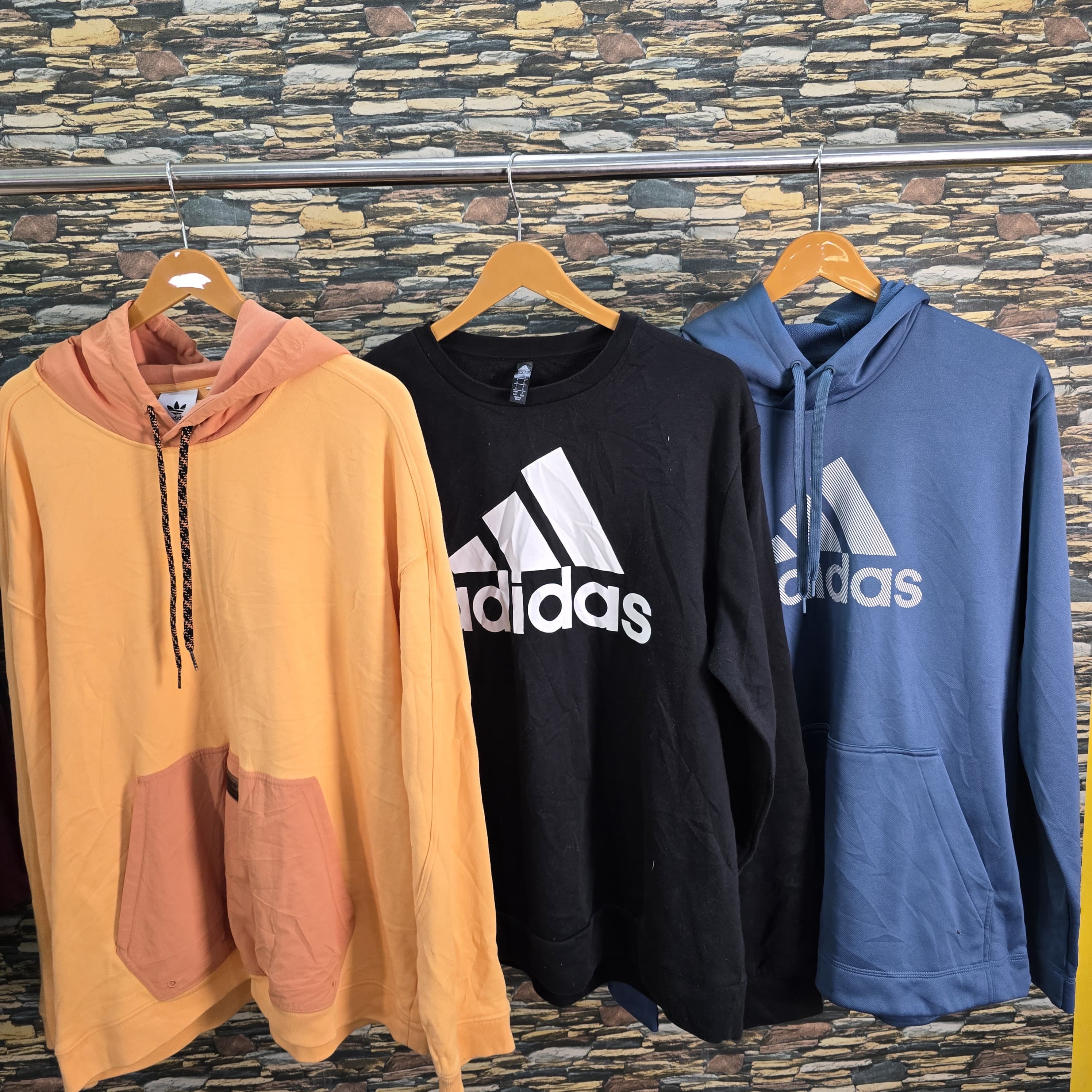 AV-0928 Adidas Sweatshirts & Hoodies