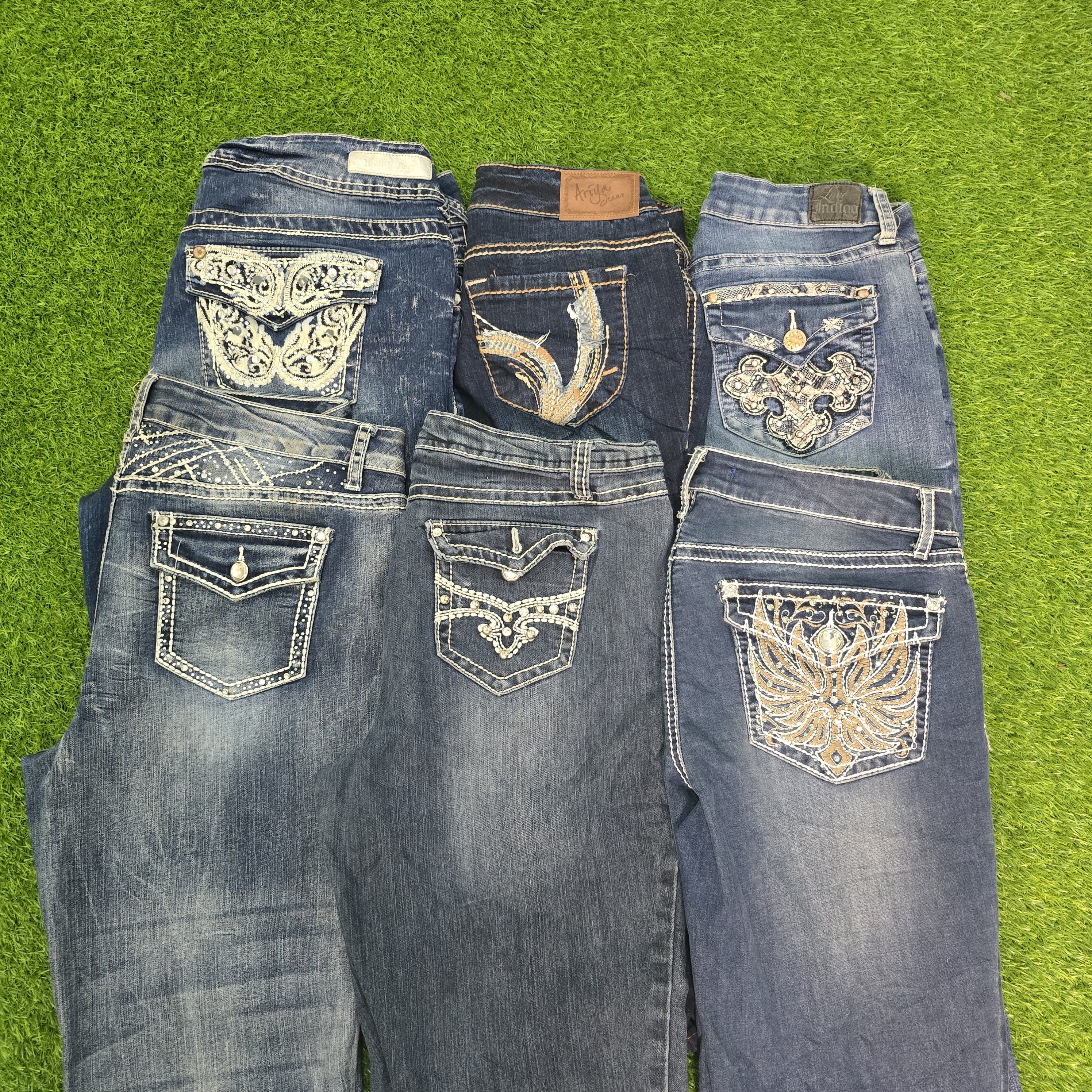 AV-0935 Y2K Style Capri