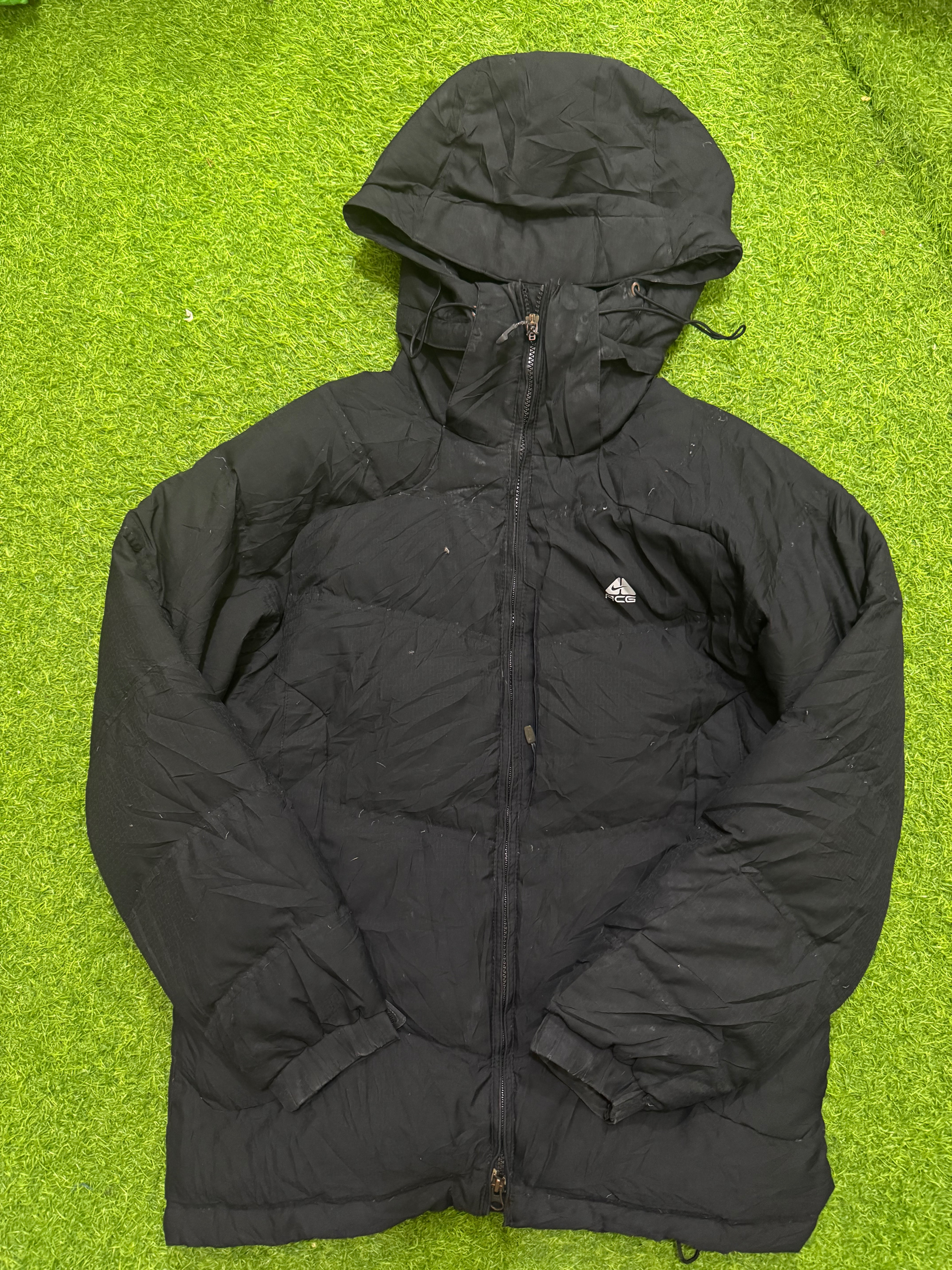 Nike acg puffer jacket