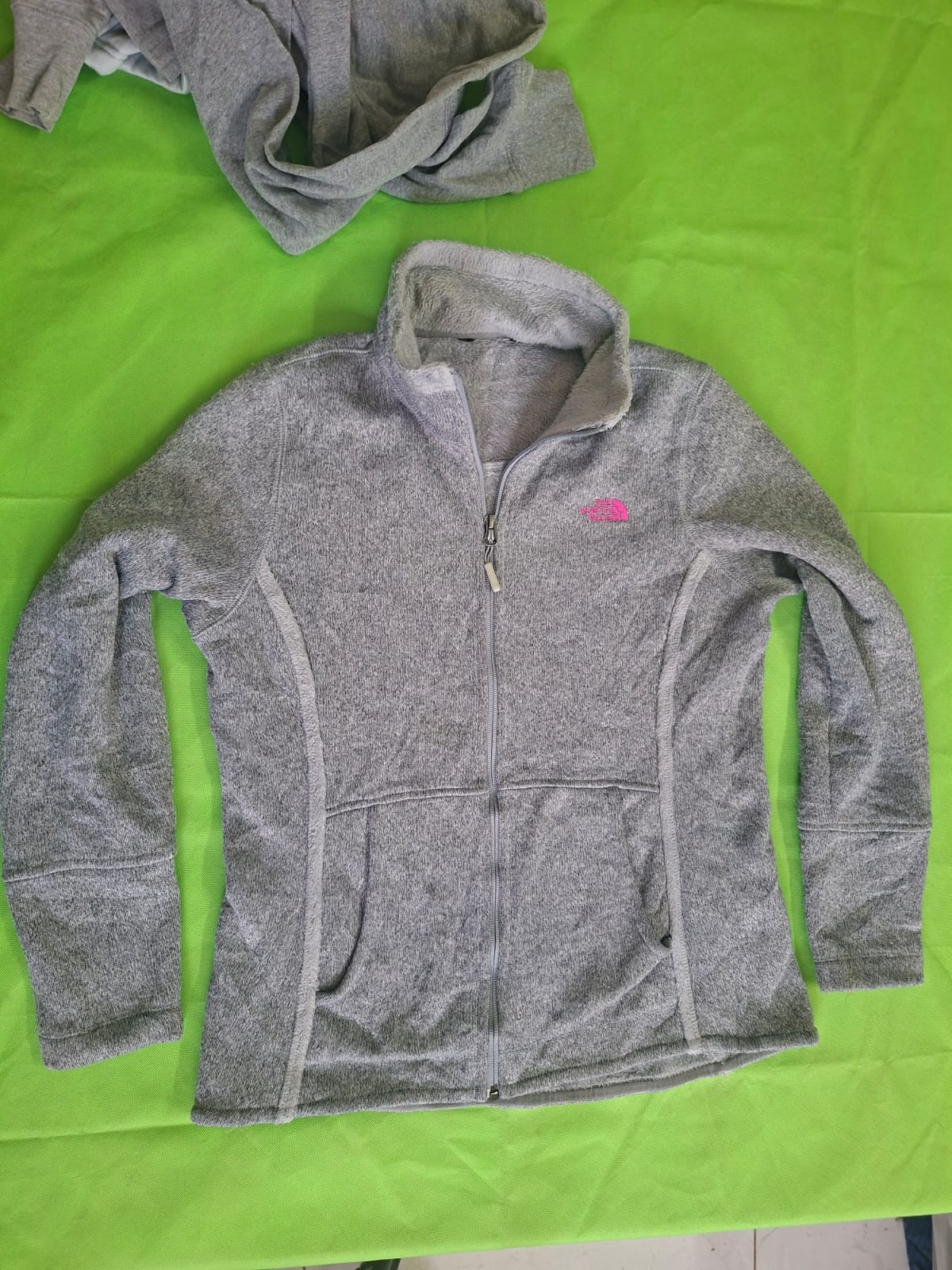 Y2K & Modern Mixed Sweatshirt Bundle in including The North Face, Columbia and Nautica