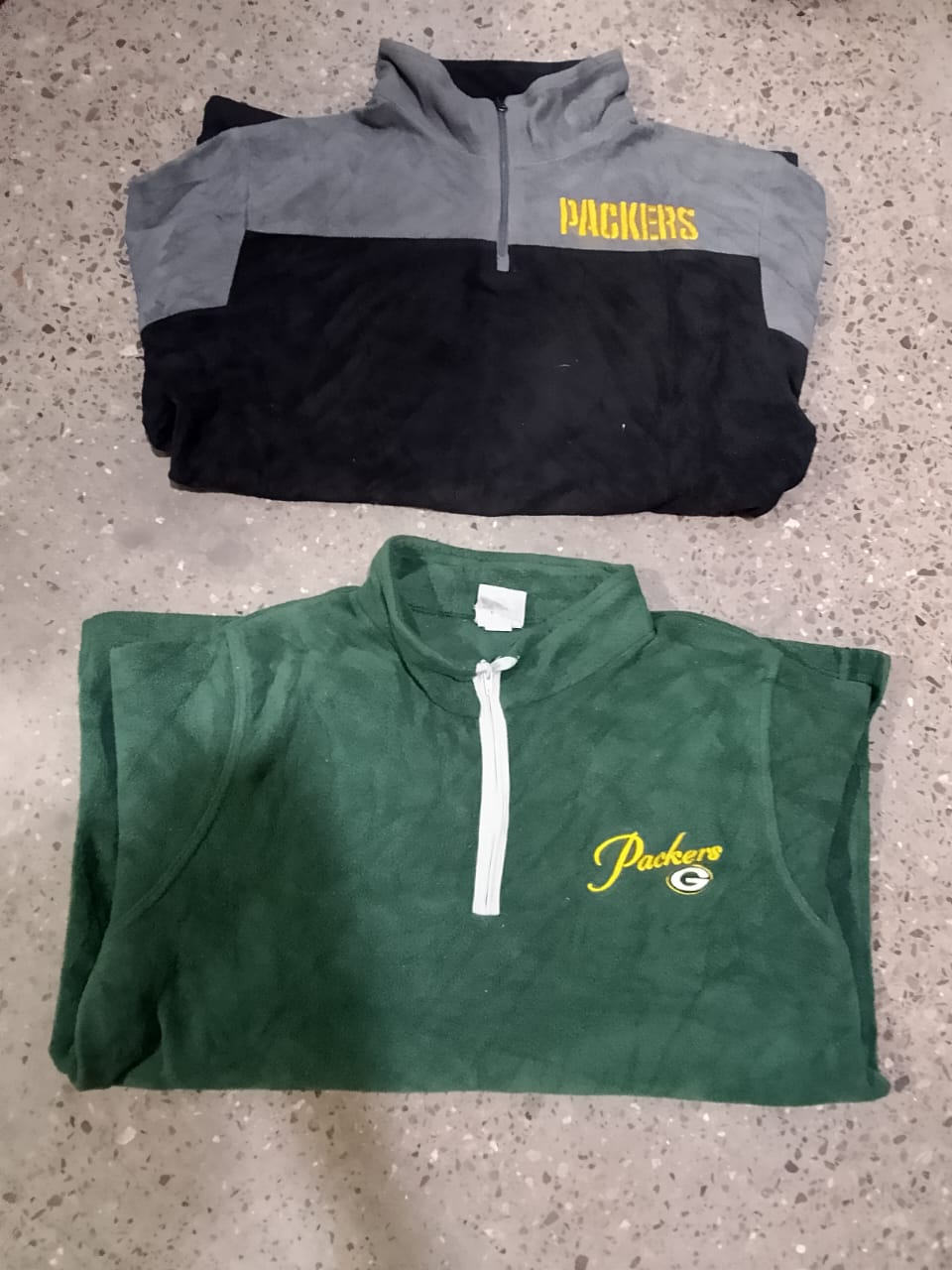 Pucker Flecce Sweaters