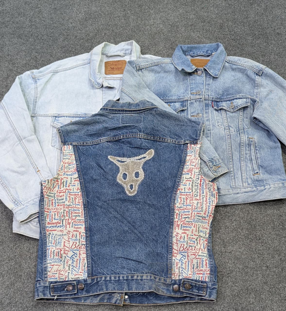 CRZ1812 Levi’s Denim Jackets