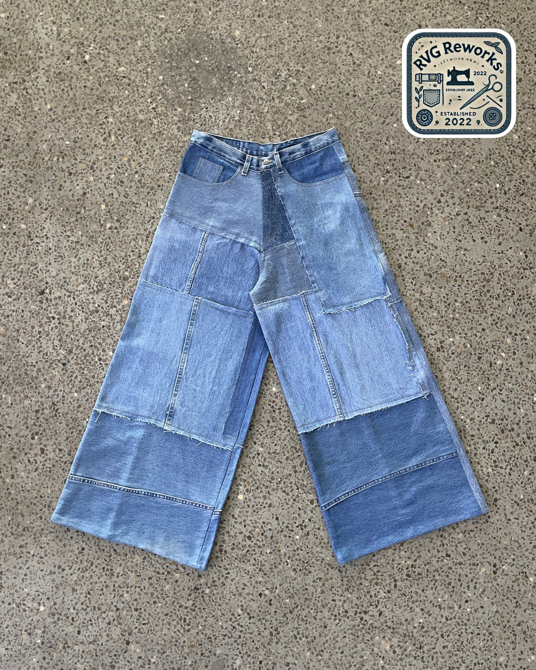 Upcycled-paneelierte Denim-Hosen