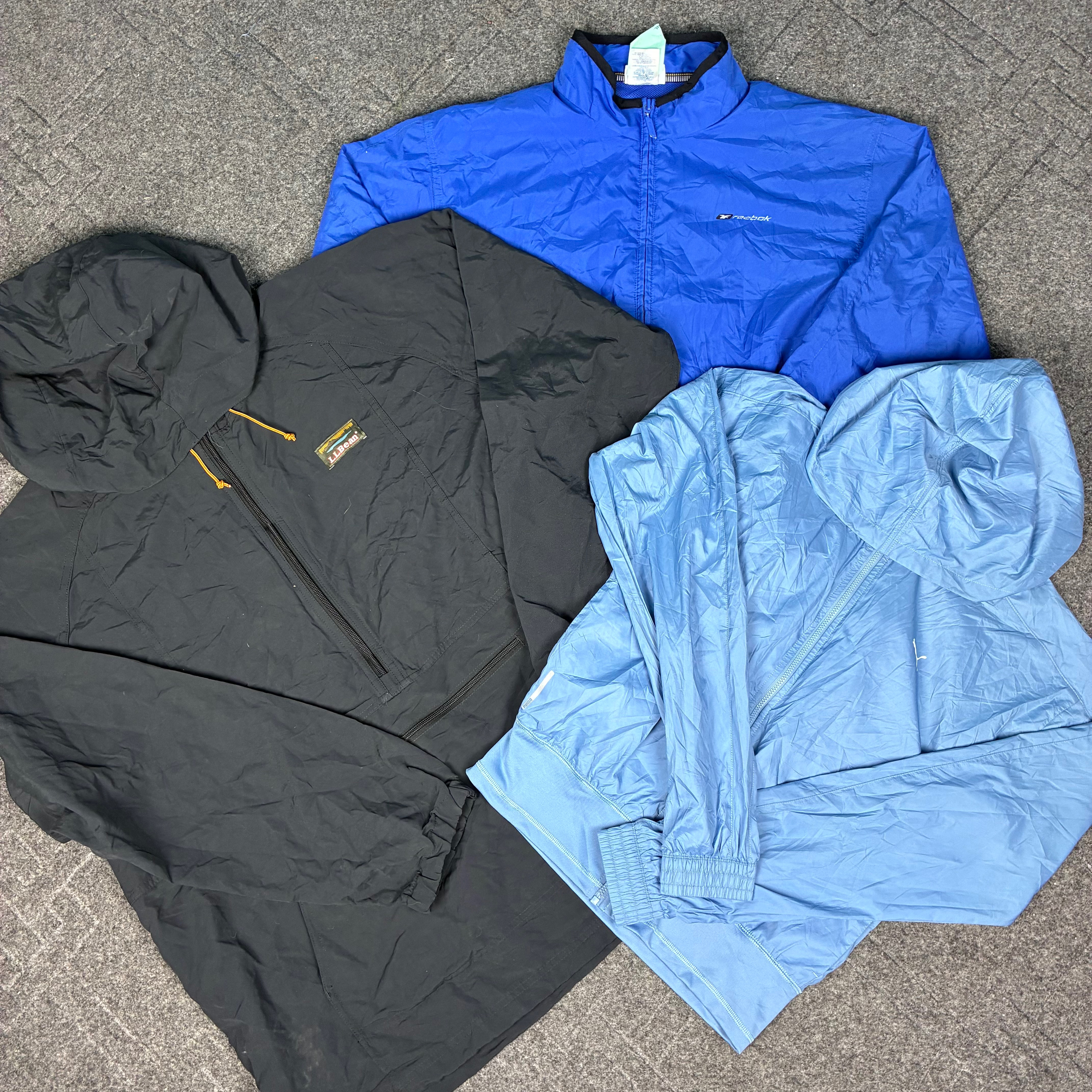 Mezcla de Rompevientos de Marca (CV:165)