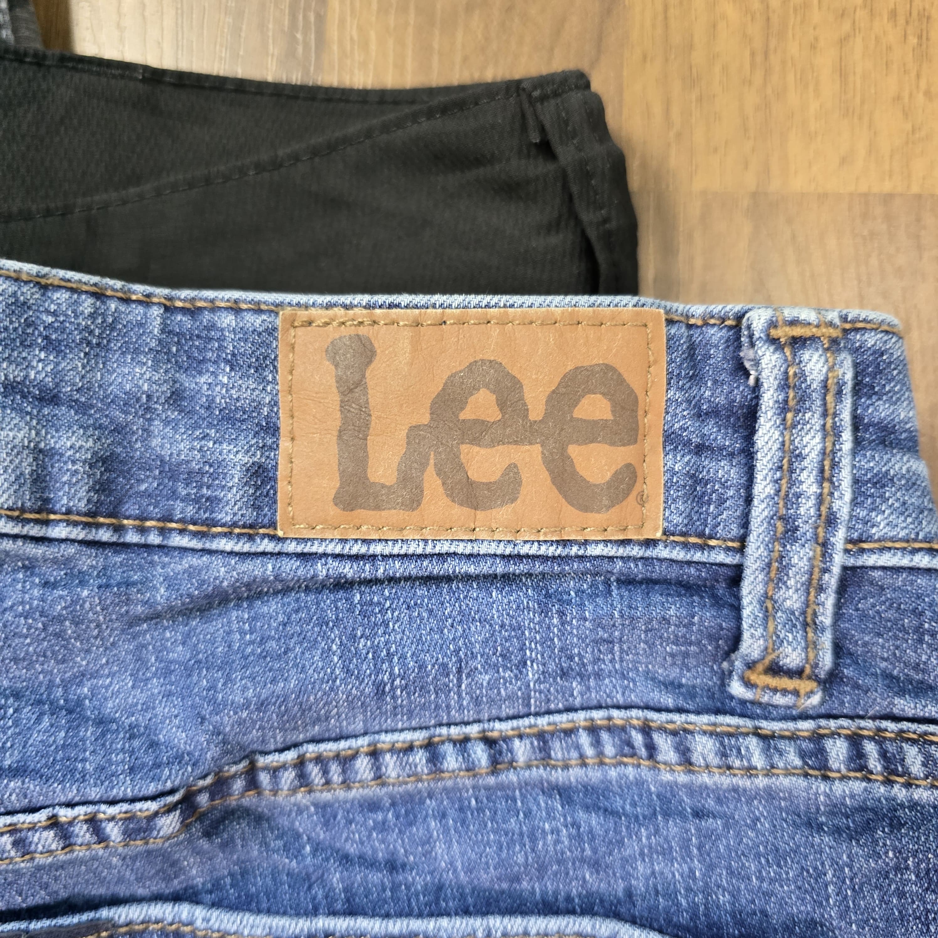 AV-0948 Lee Mix Shorts