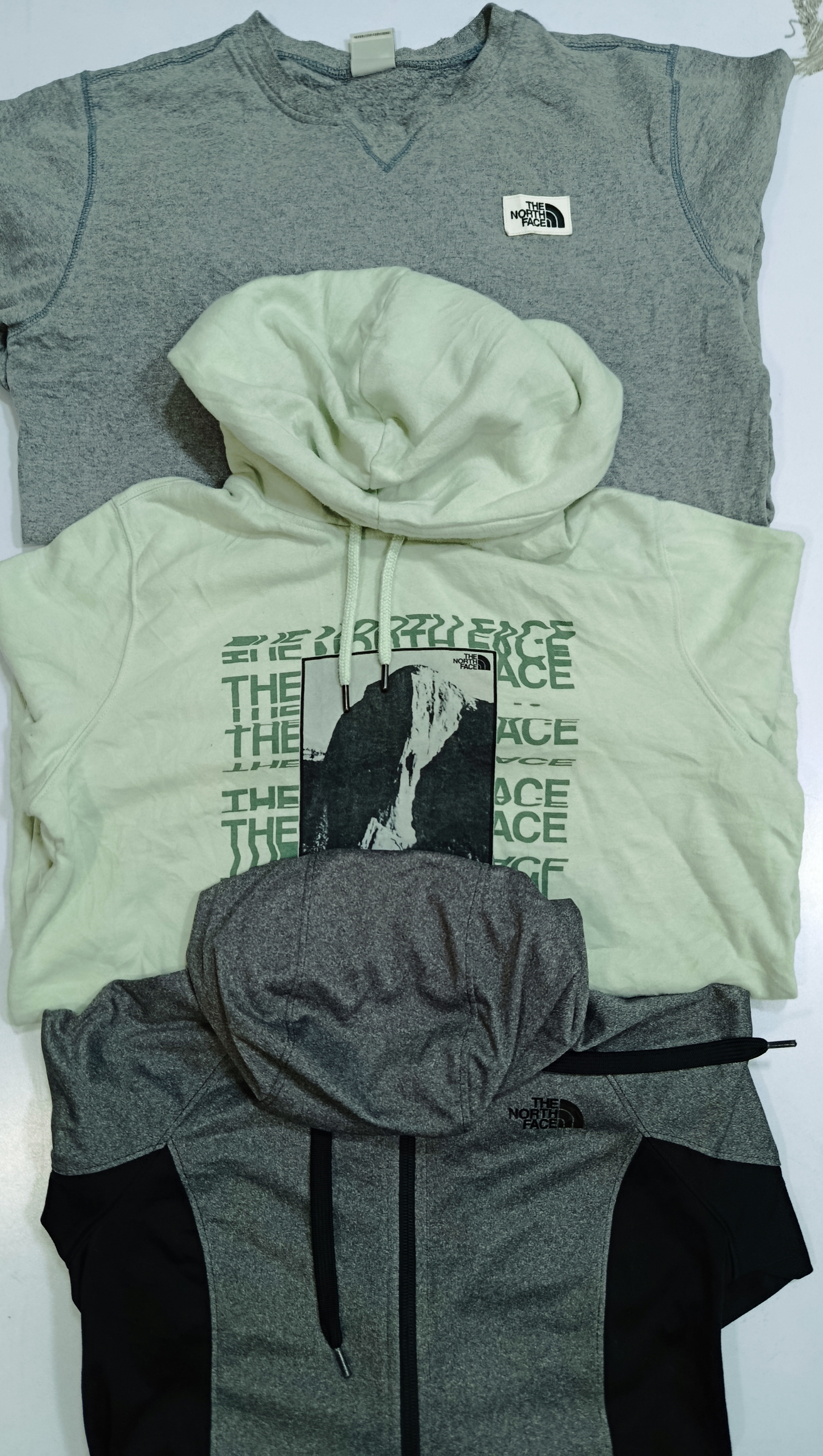 The North Face hoodies/Sweatshirt 9Pcs (RV # 293)