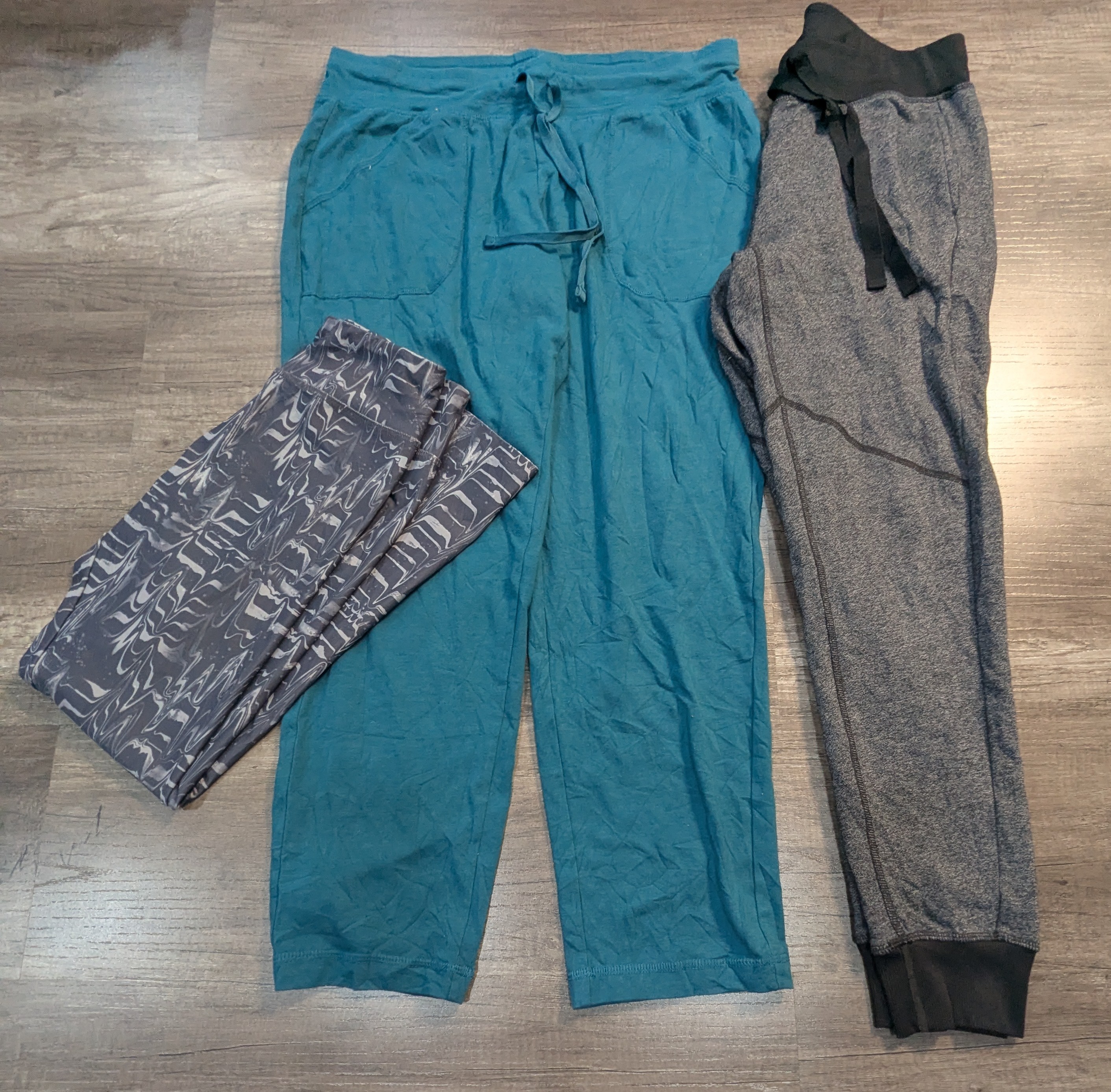 3744 - Sport-Leggings und Hosen