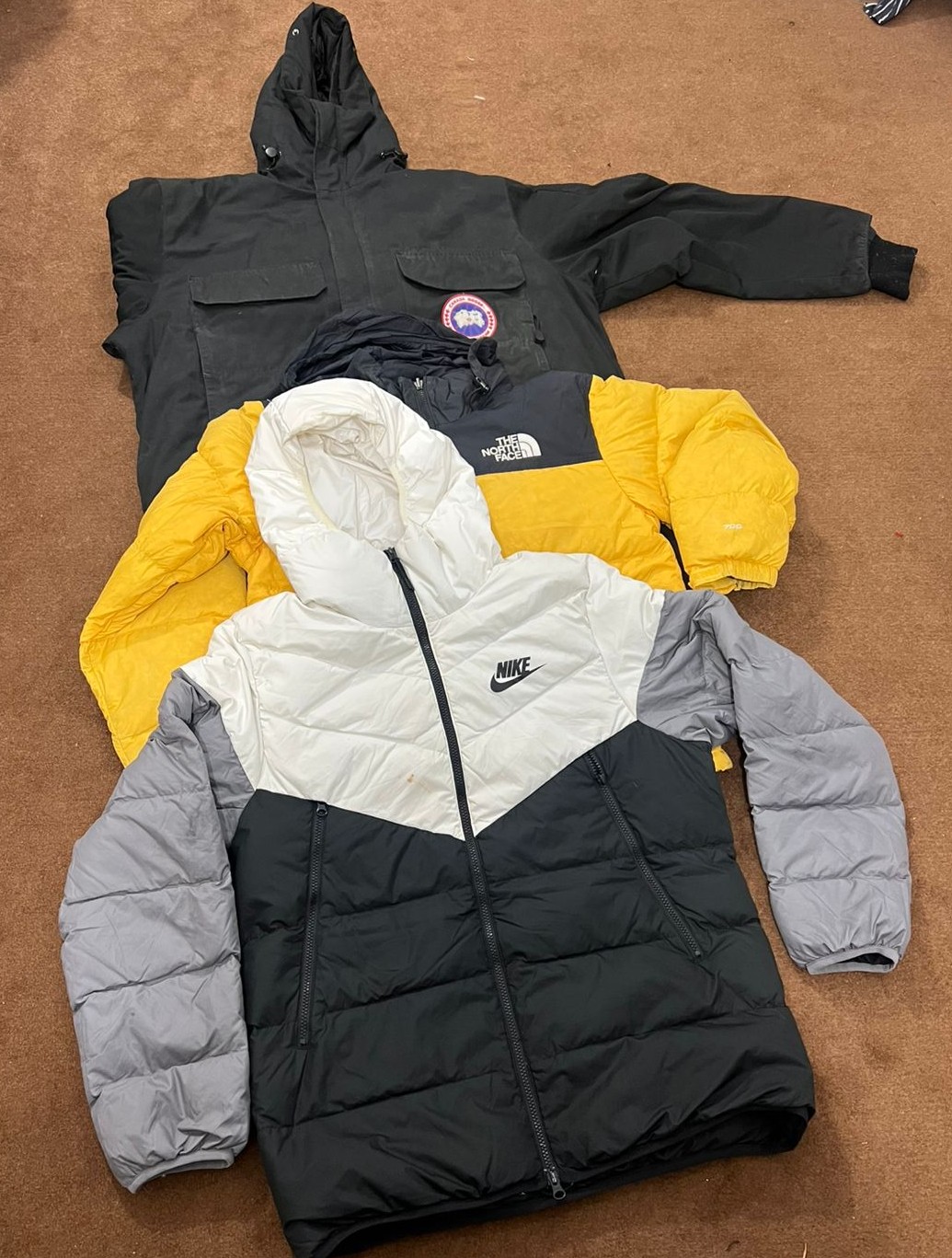 Vêtements de marque mixte