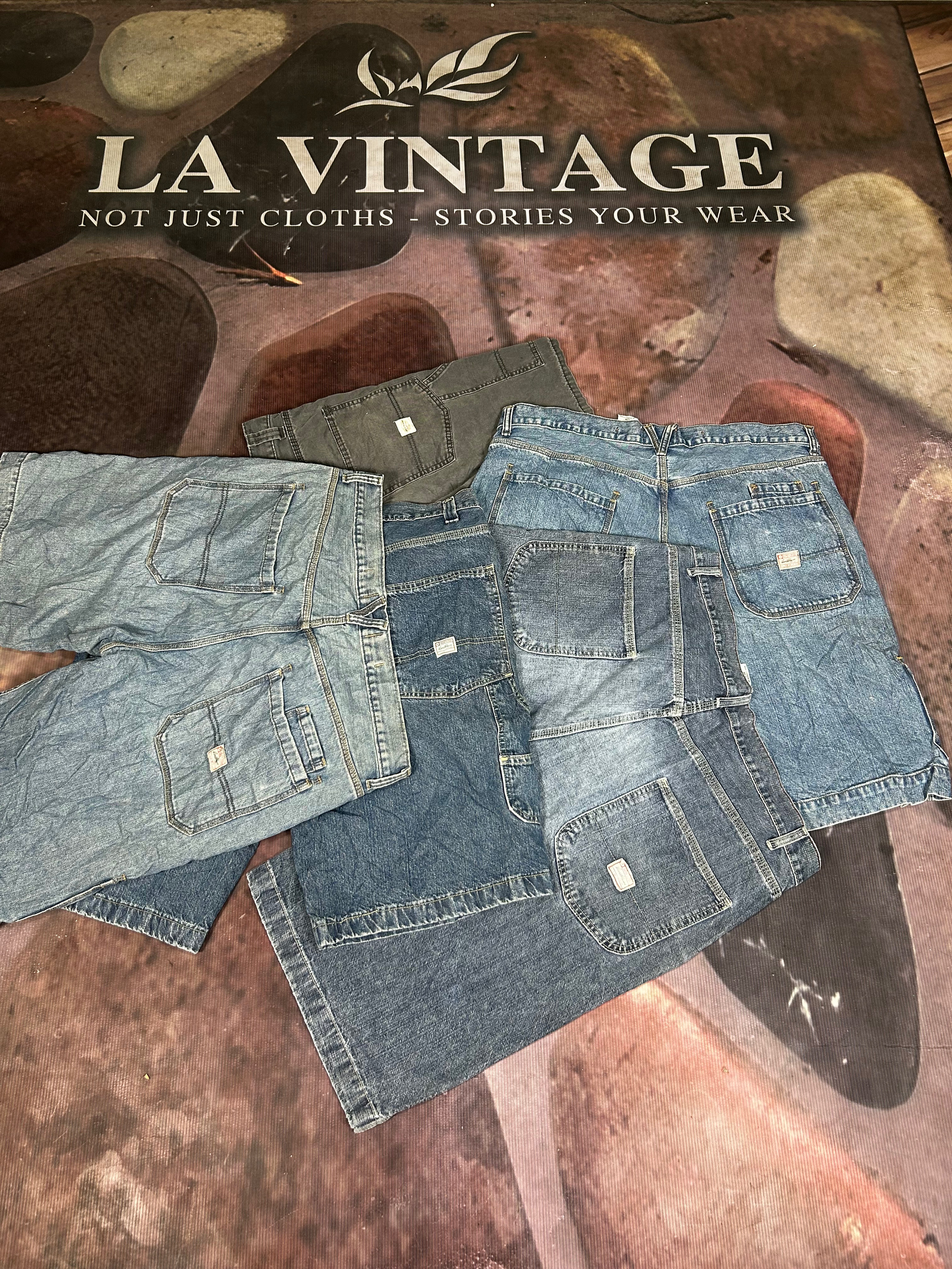 Levi’s carpenter shorts -classic workwear every da..