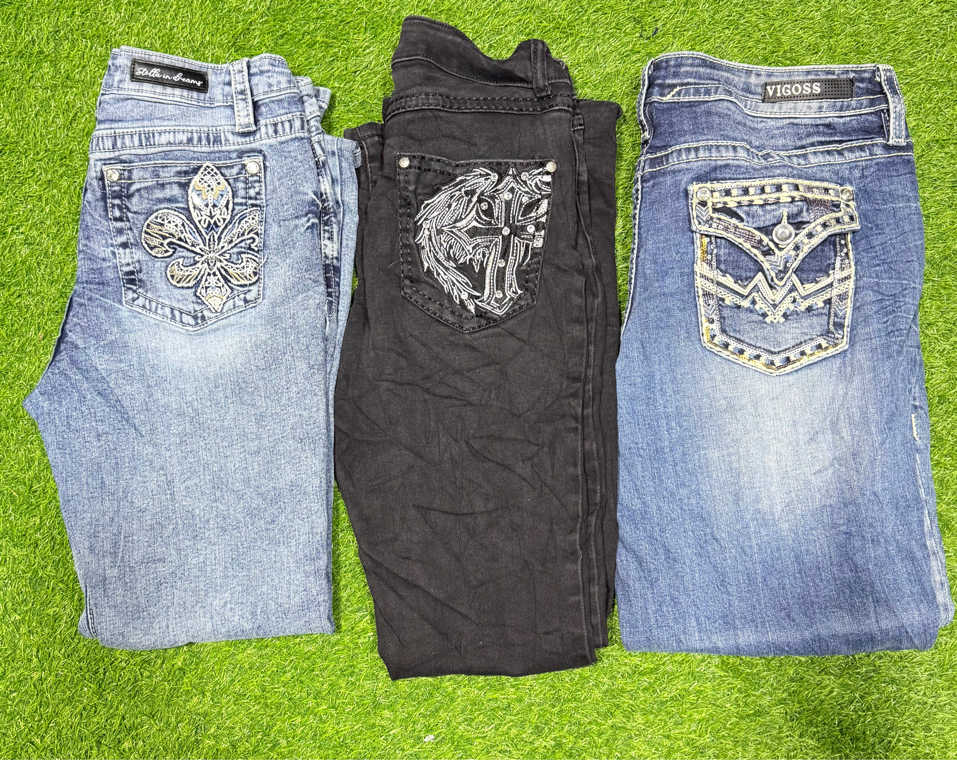 Jeans a campana/bootcut con decorazioni Y2k