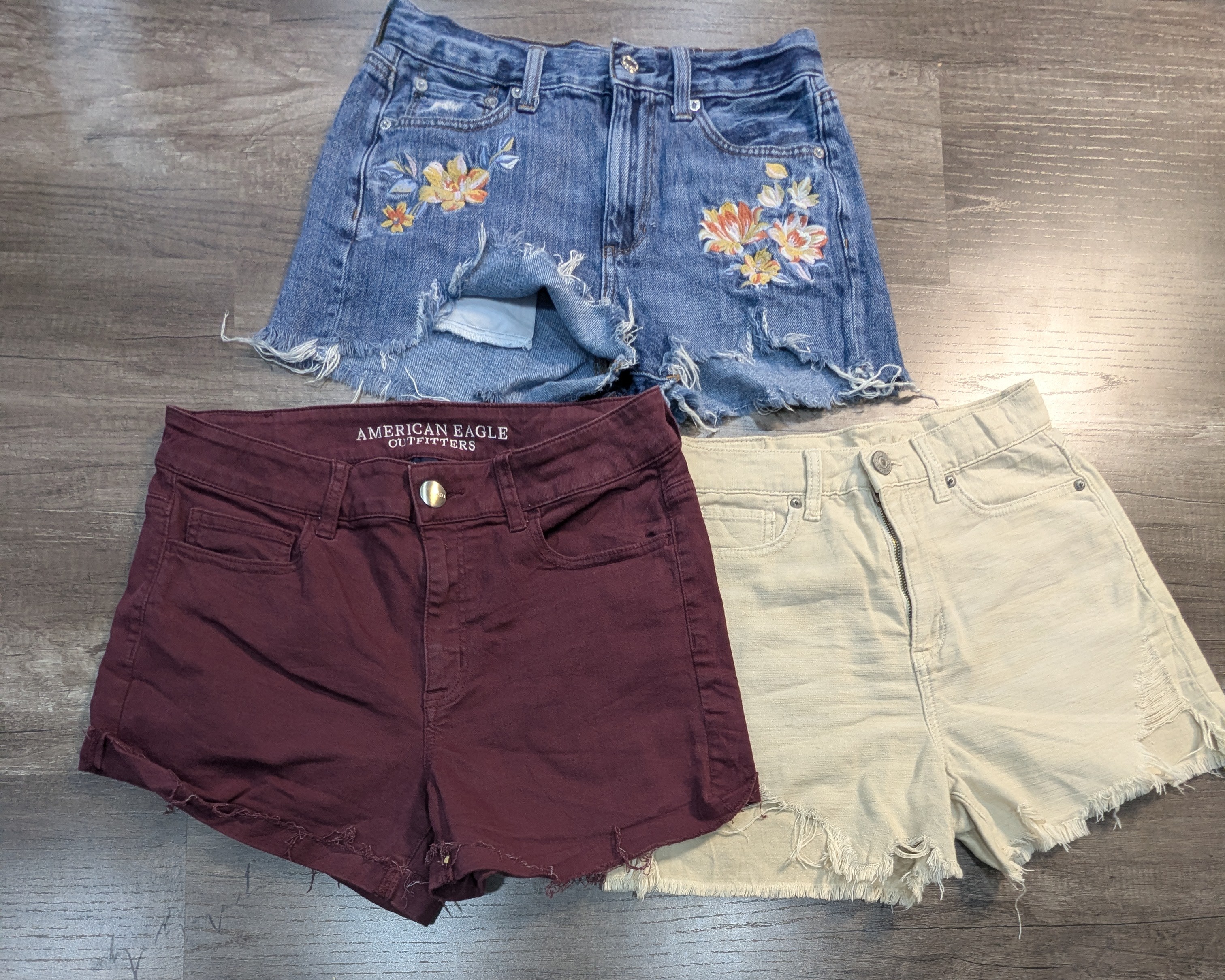 3757 - American Eagle, Hollister, Abecrombie Short..