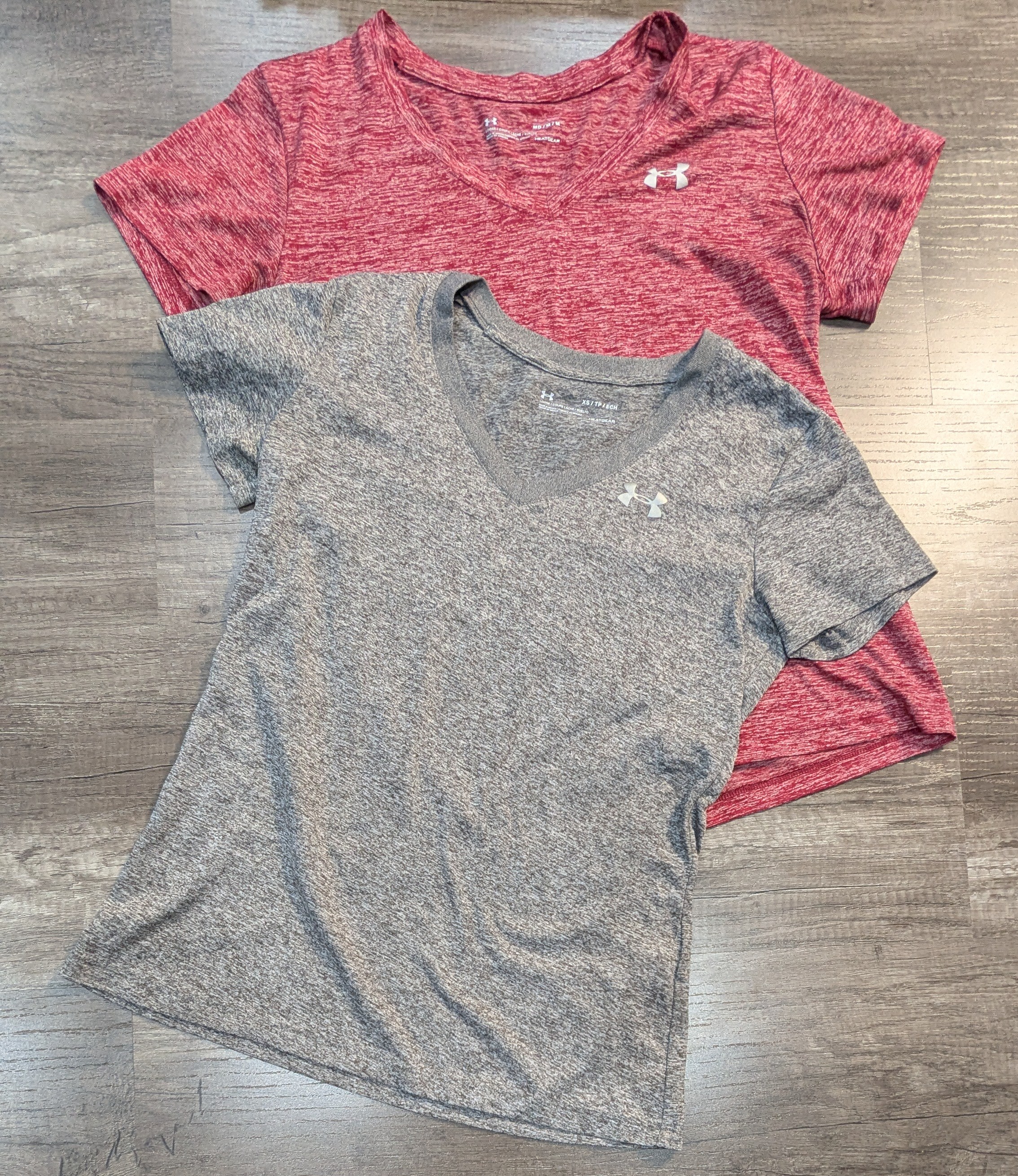 3785 - Under Armour, T-shirt con maniche corte non..