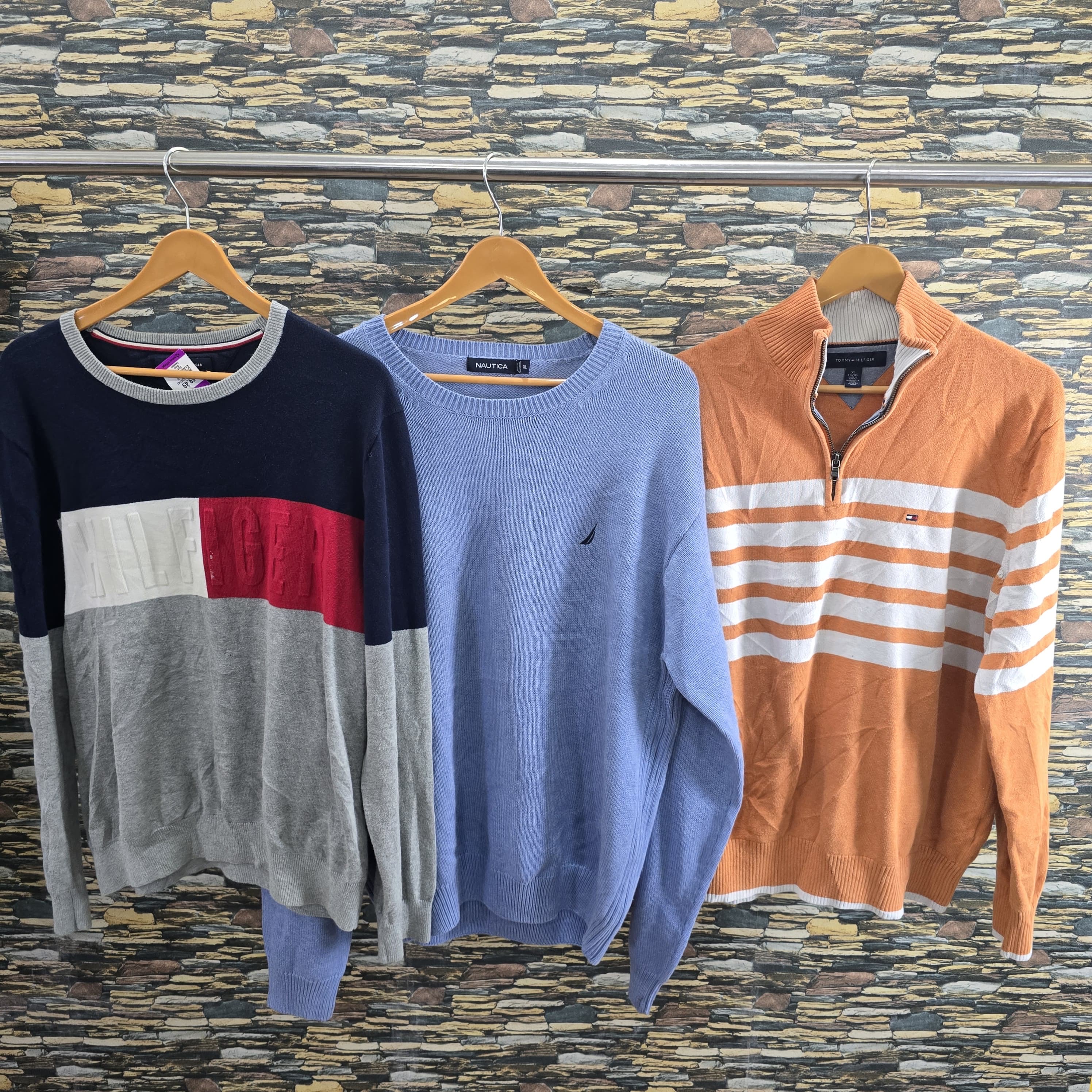 AV-0982 Tommy Hilfiger & Nautica Sweaters
