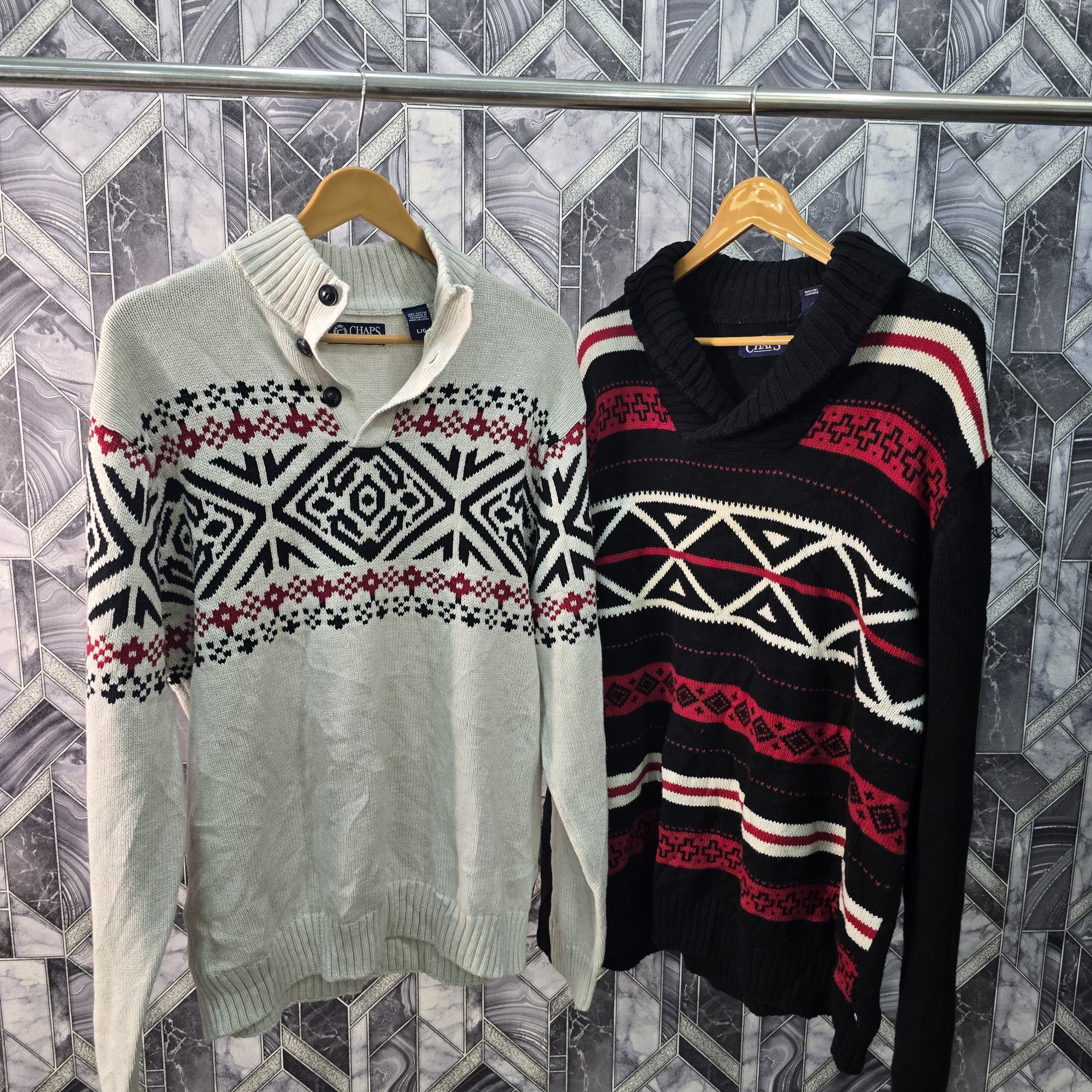 AV-0983 Chaps Sweater