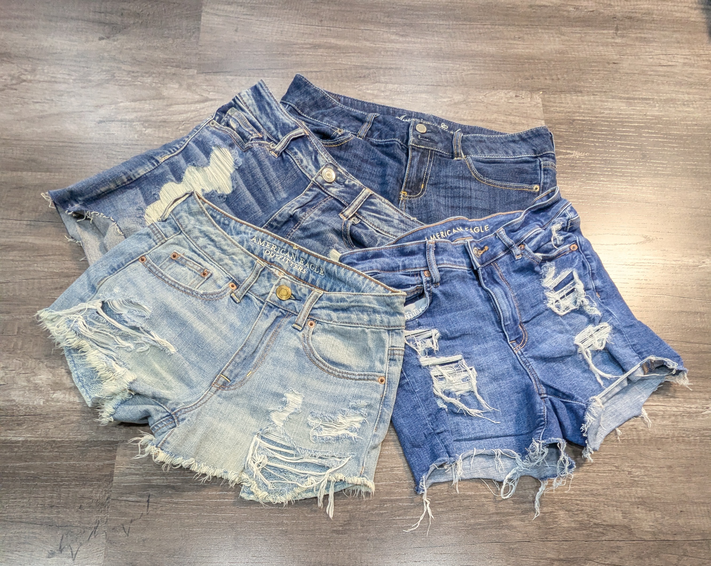 3841 - American Eagle Shorts