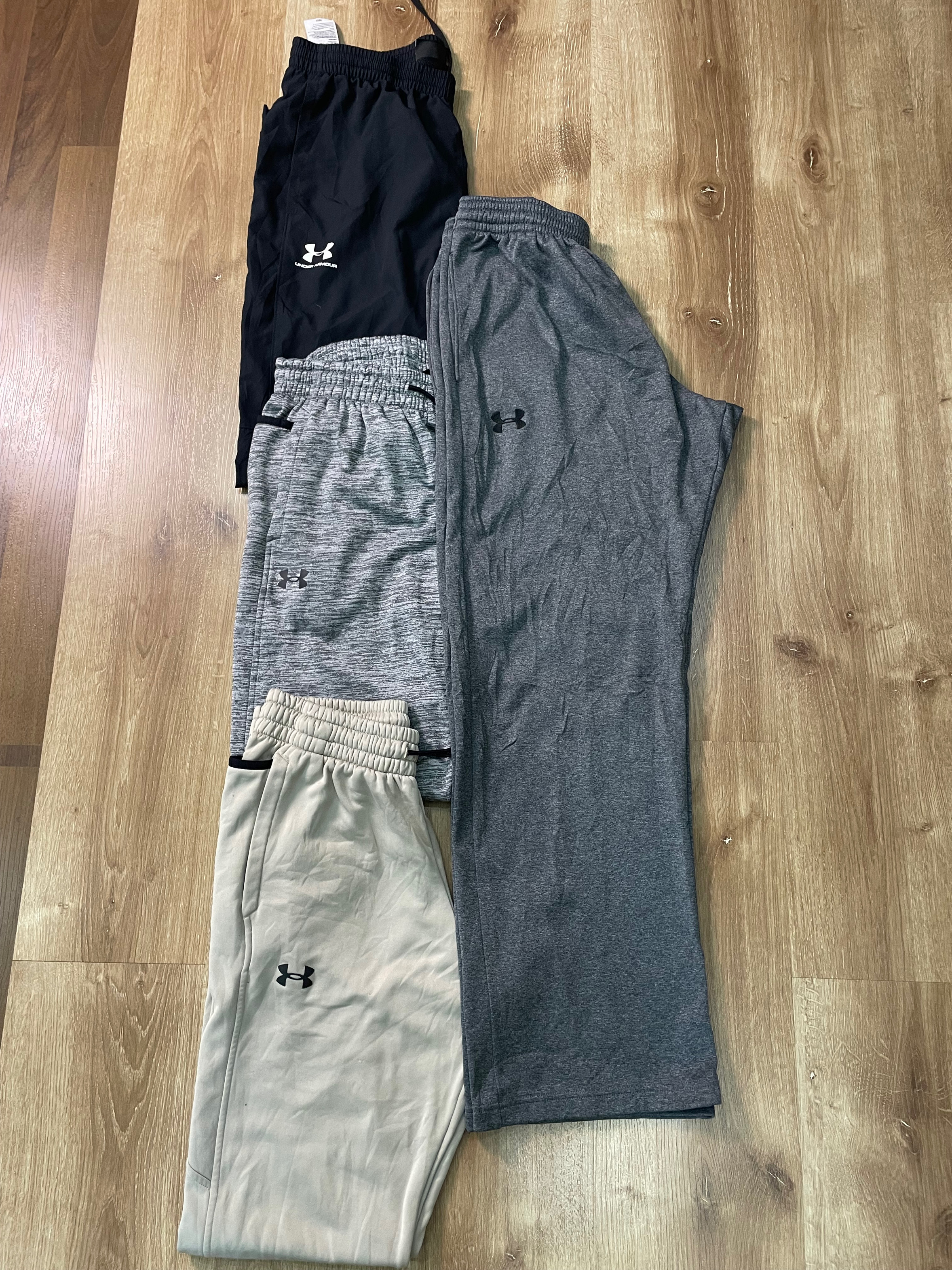 AV-0993 Under Armour Track Pants