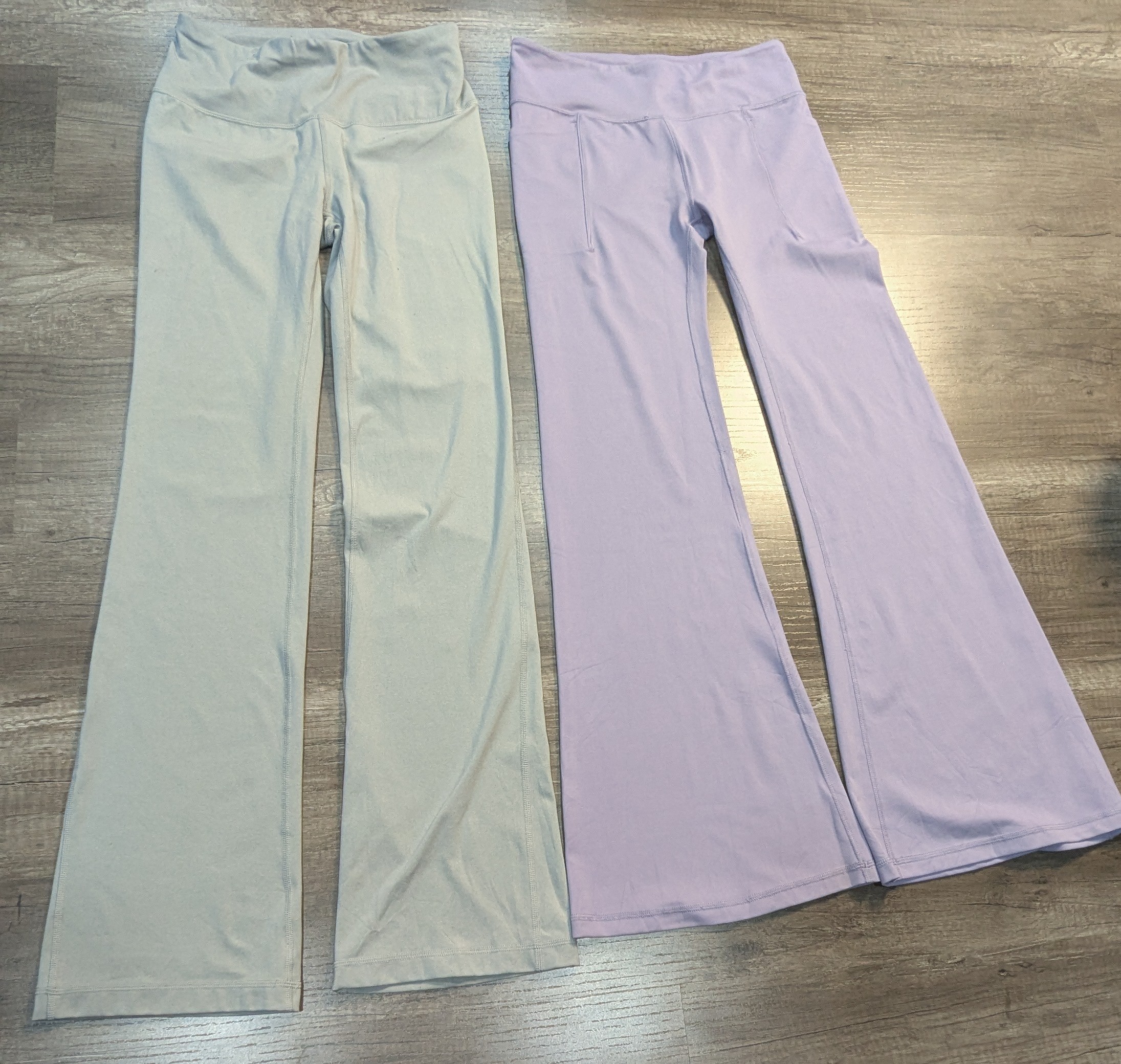 3883 - Athletic und Athleta Leggings