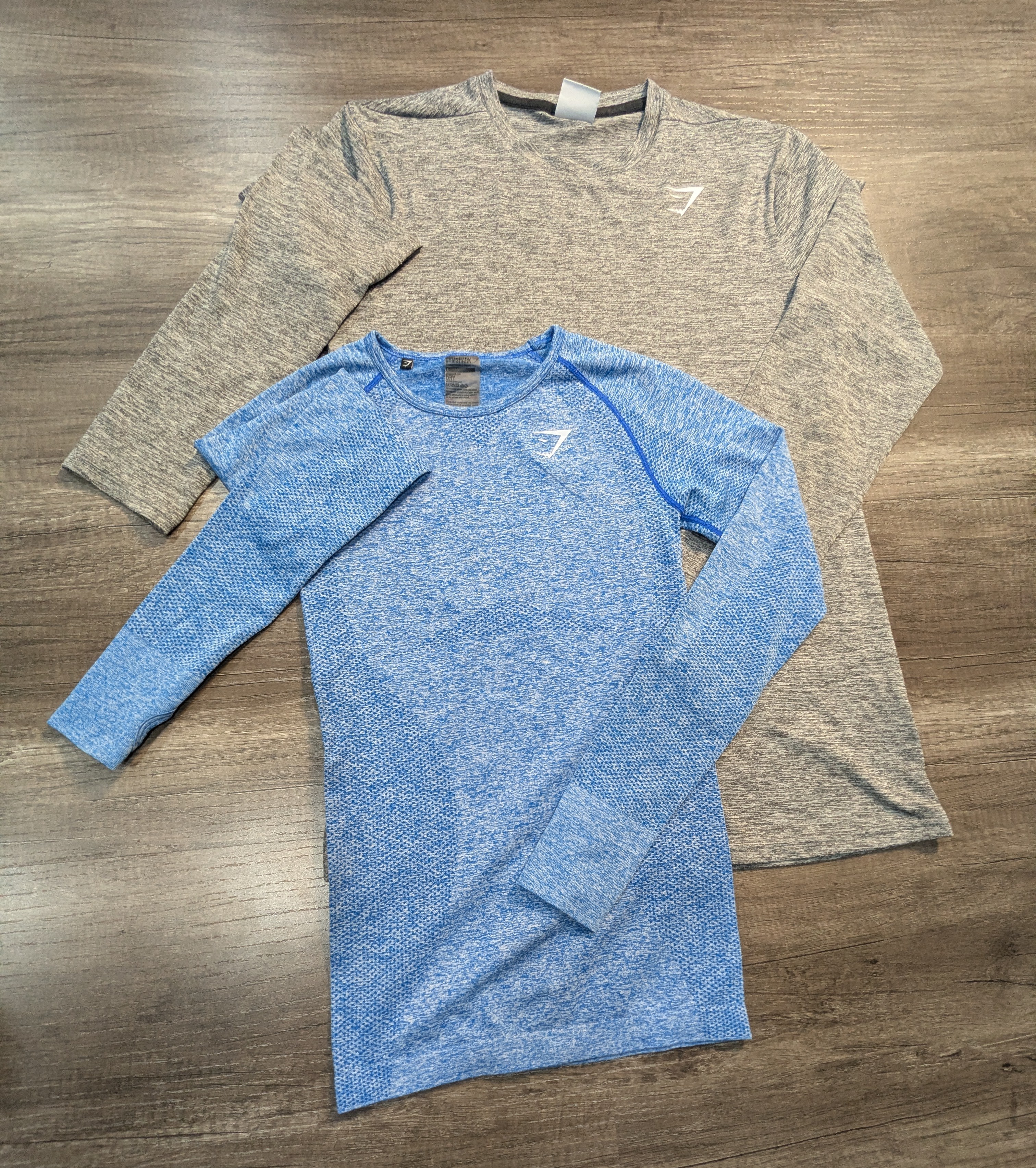 3905 - Gymshark Magliette a maniche lunghe