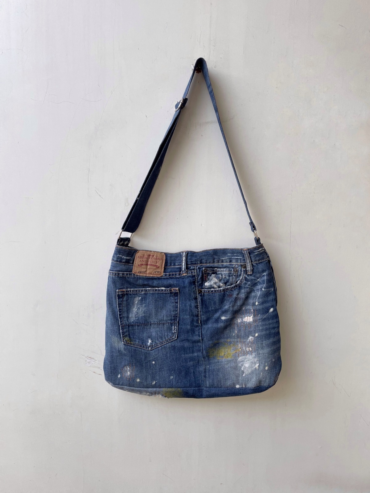 Upcycled LLW Denim Umhängetaschen - Moq 20