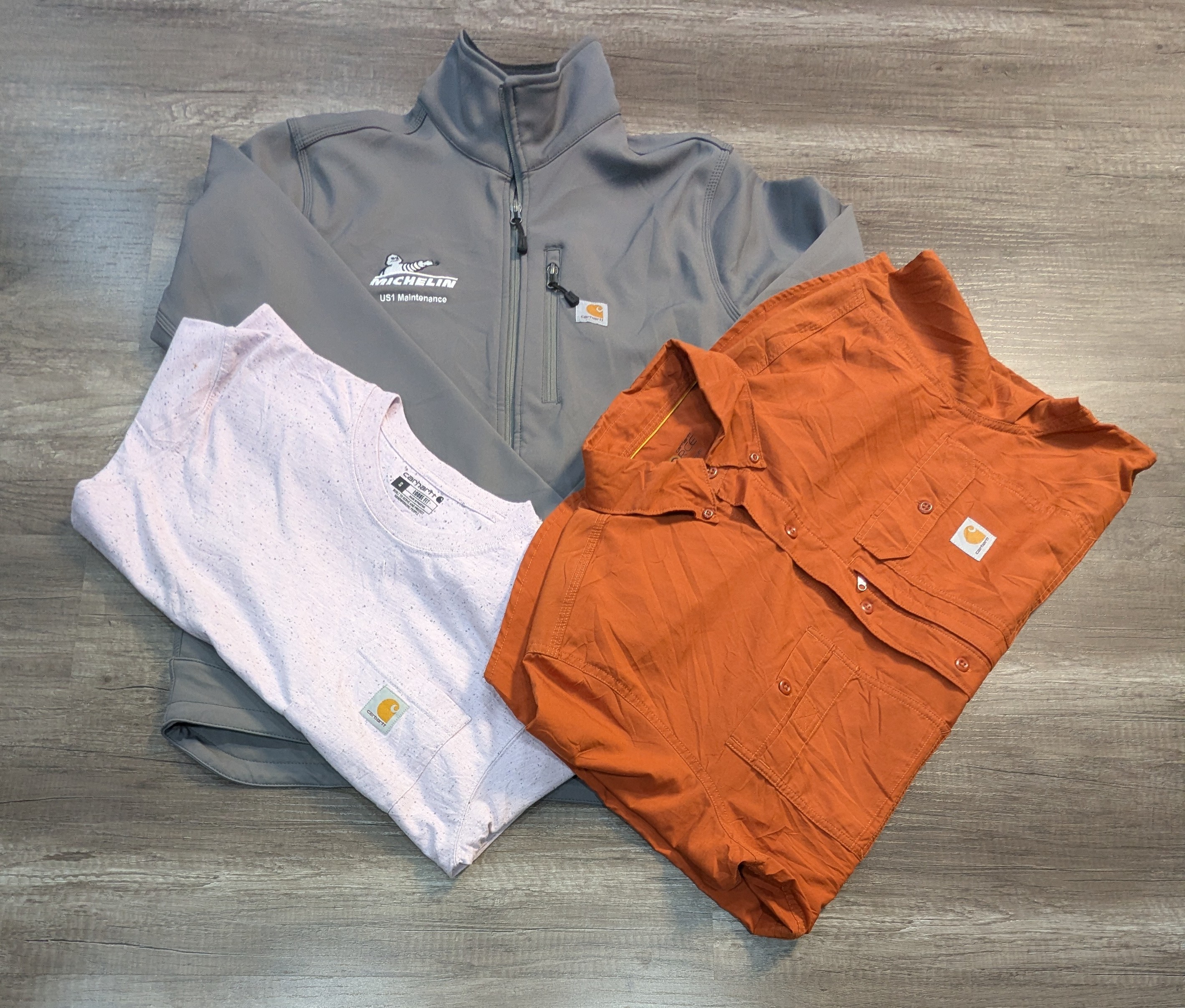 3906 - Carhartt Halb- und Langarm-T-Shirts, Hemden..