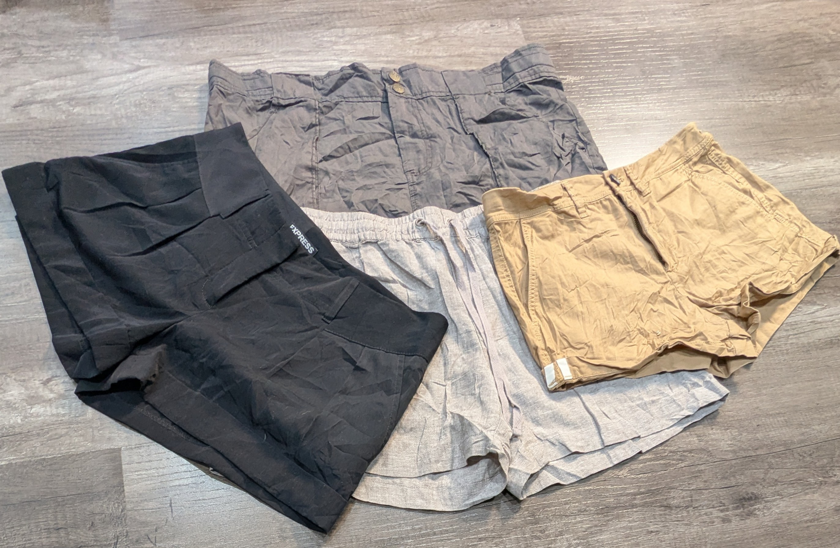 3912 - Zara , Express, Y2K Style Shorts