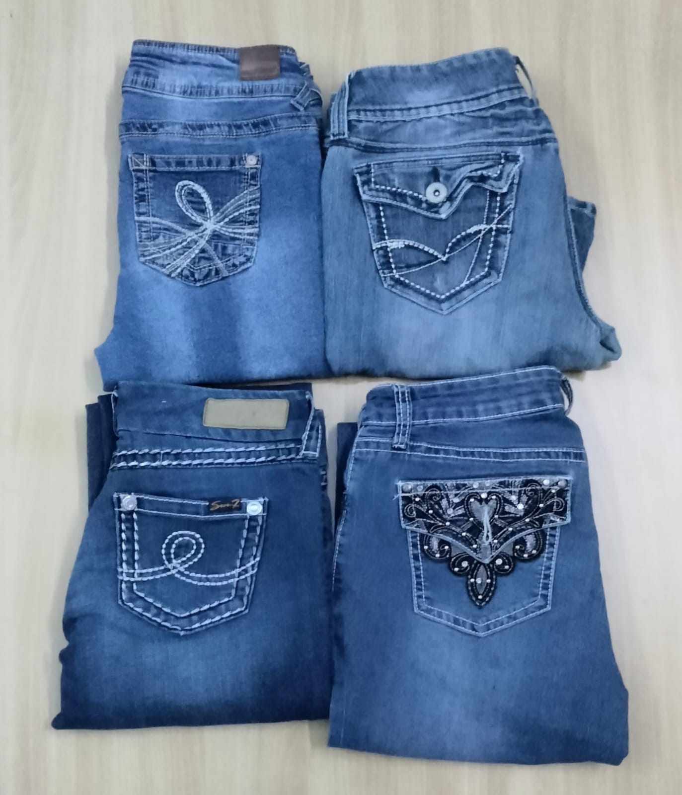 JA 0589 Women’s Embellished Flared Jeans