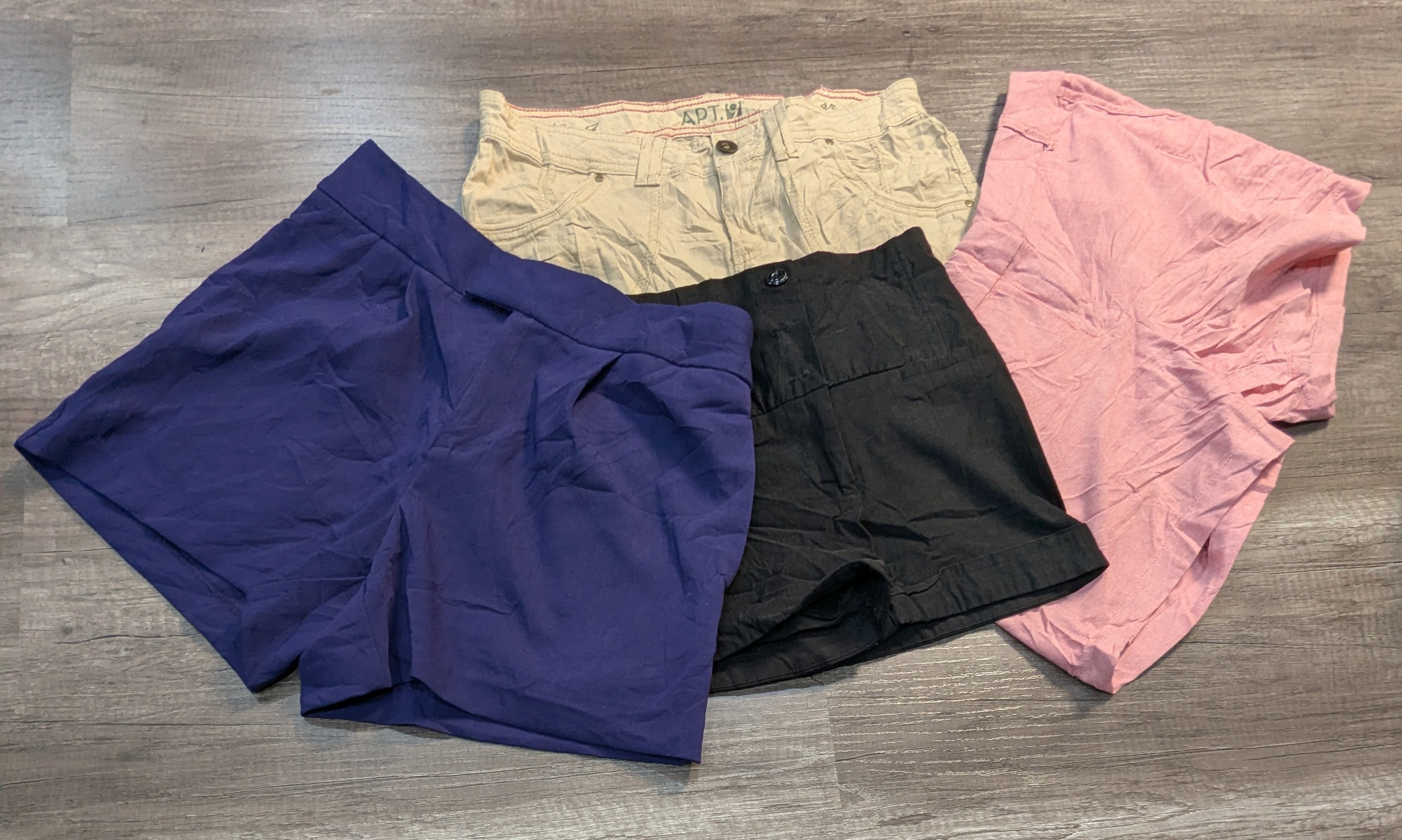 3925 - Y2K Style Shorts