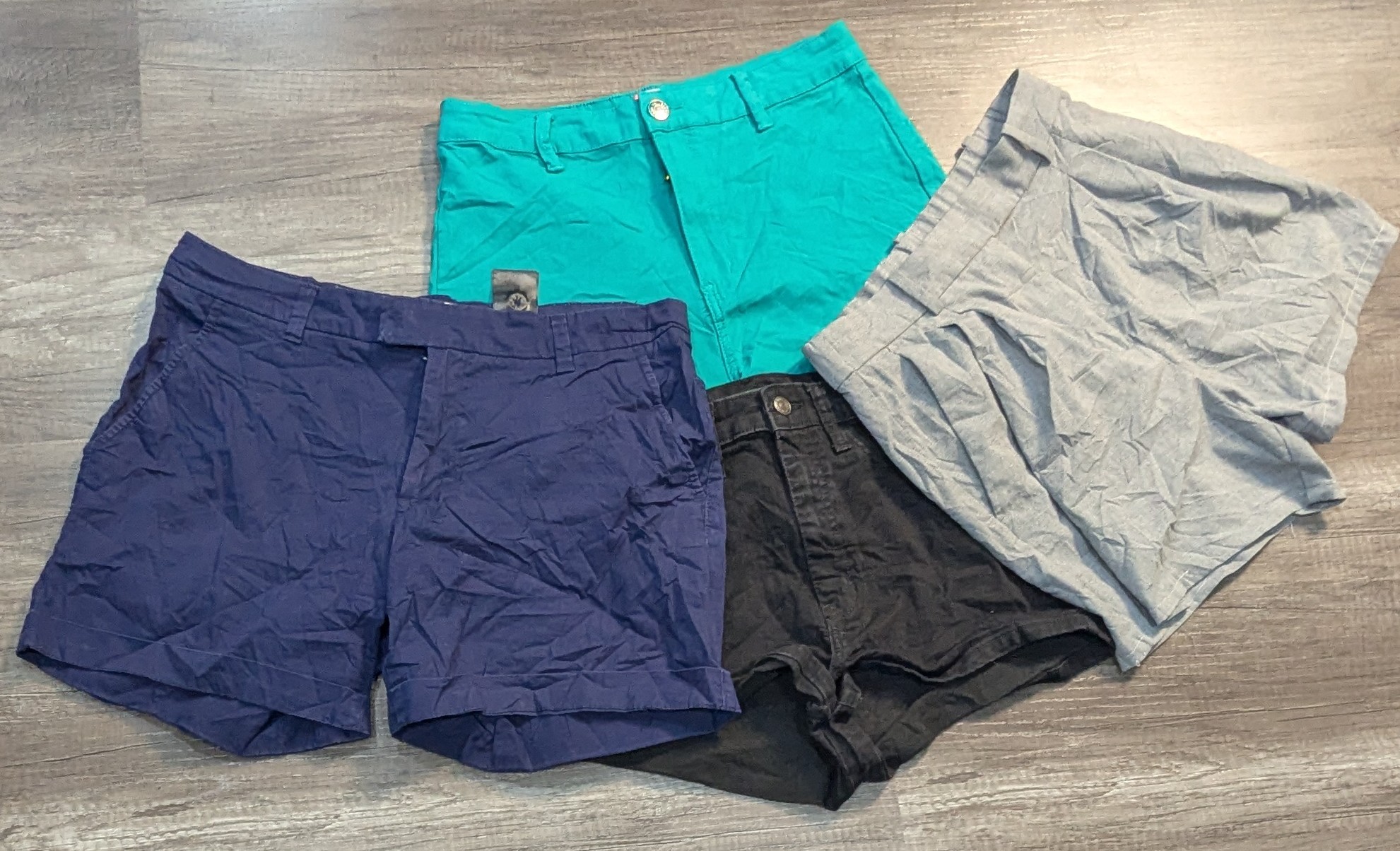 3926 - H&M ,Ann Taylor, Y2K Style Shorts