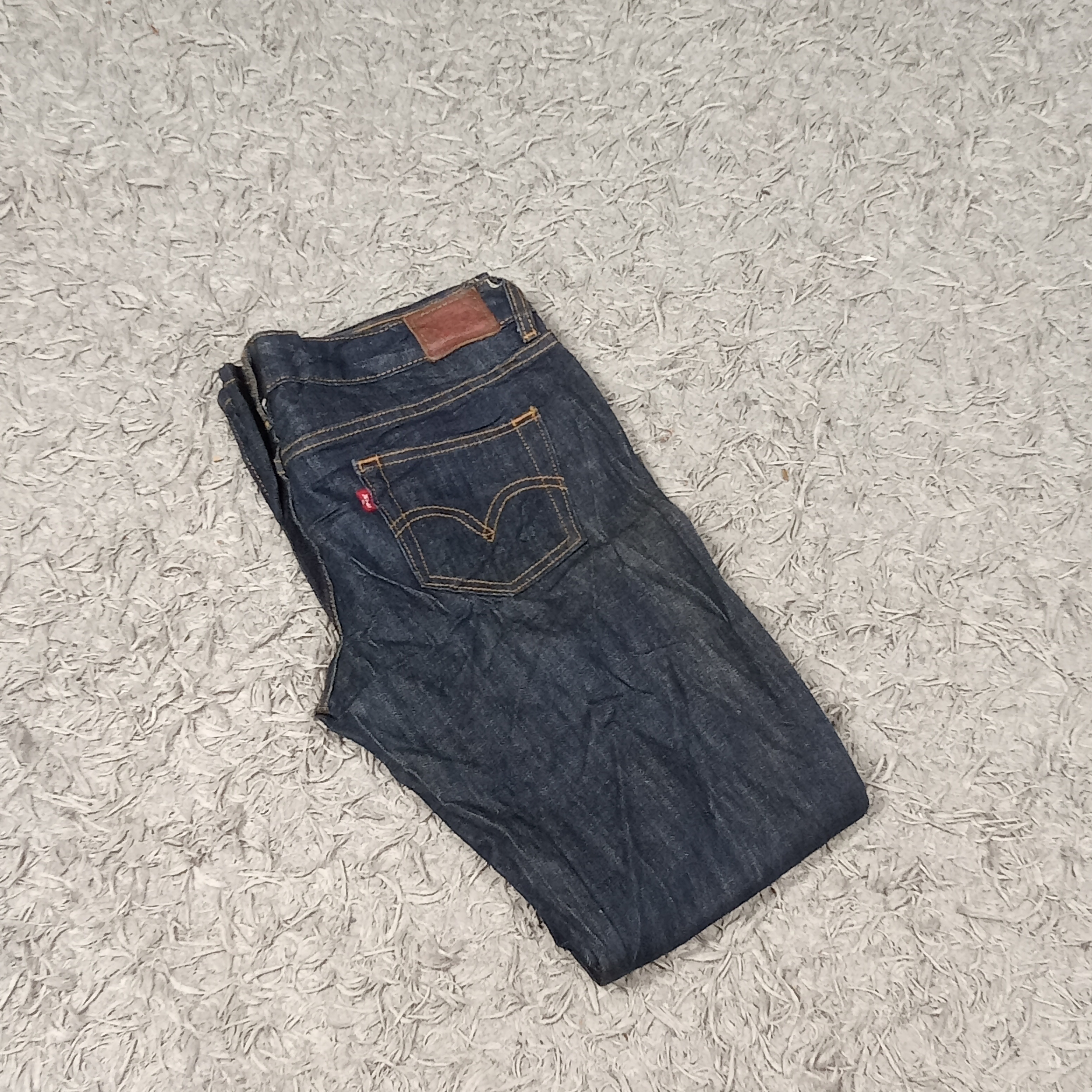 LEVI'S WOMAN'S DENIM JEANS - BUNDLE 04