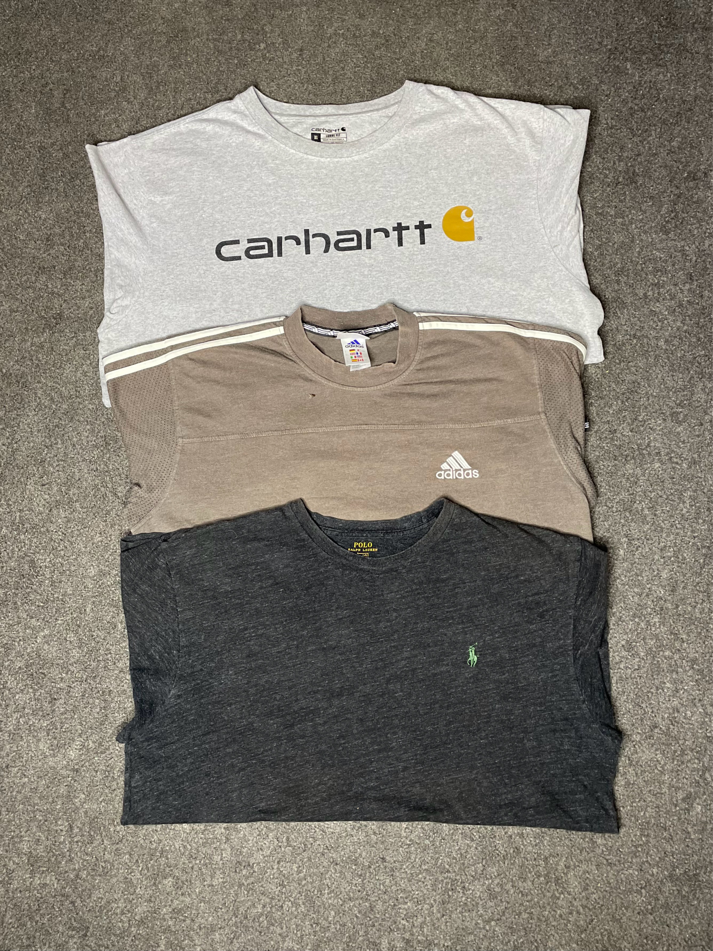 Vintage branded Crew Neck T_Shirts 40 Pieces