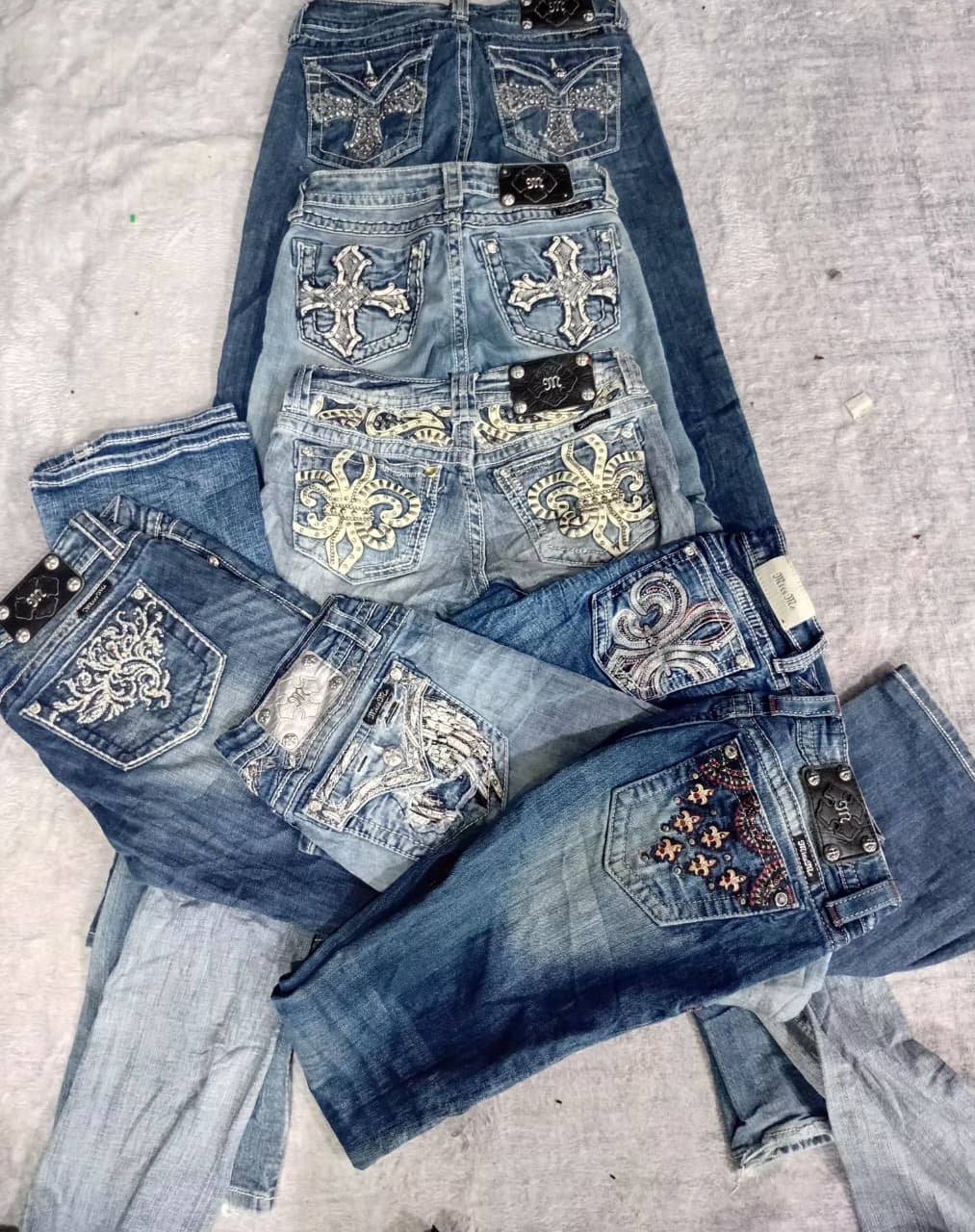 CR6697 Vintage Miss Me Flare Jeans