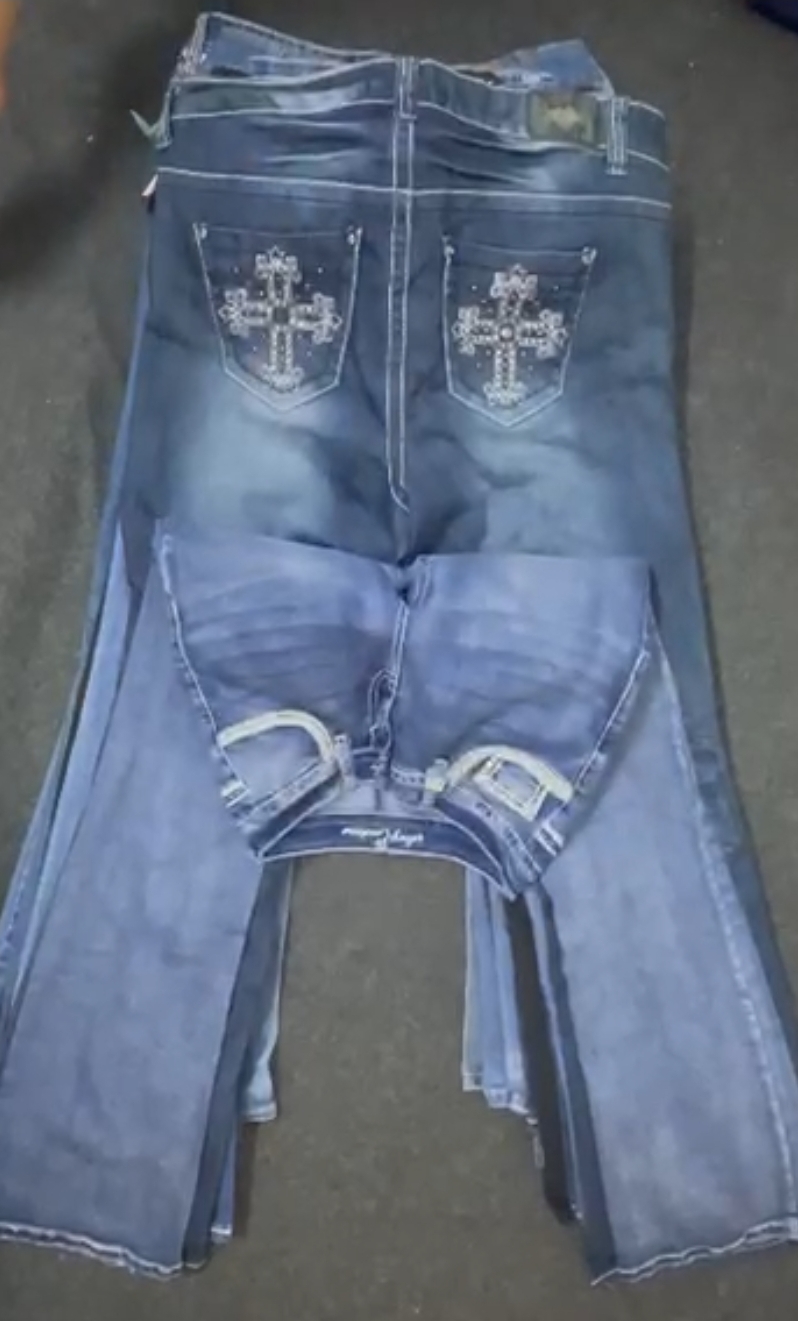 Jeans évasés embellis Y2K