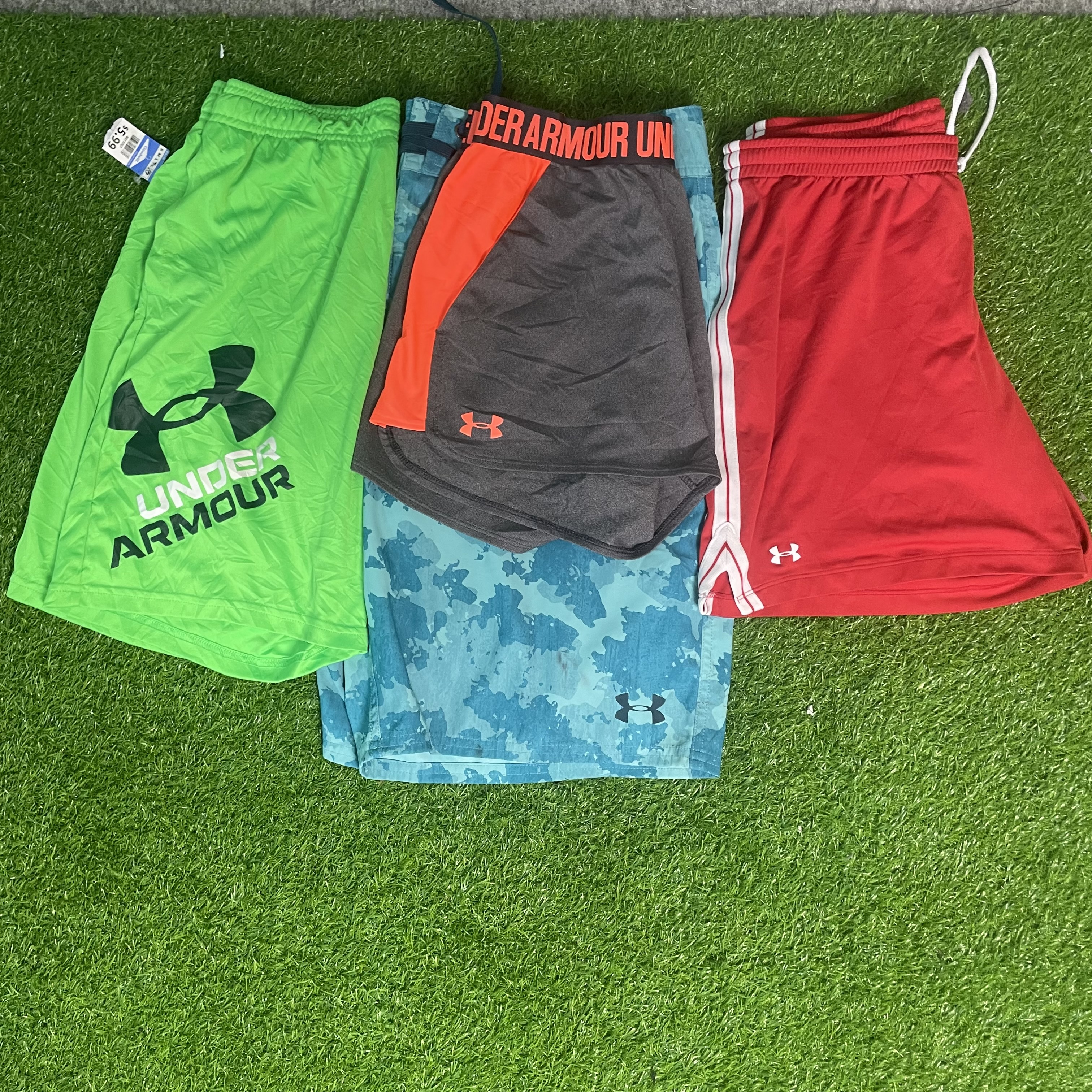 AV-1033 Under Armour Shorts