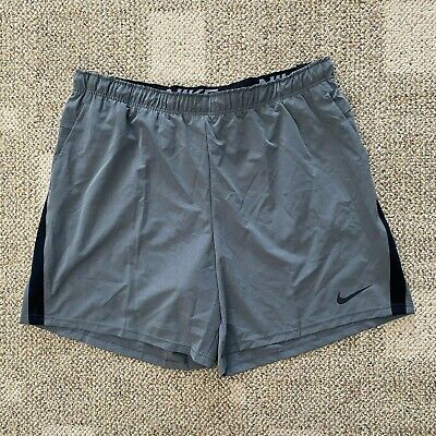 Nike-Shorts