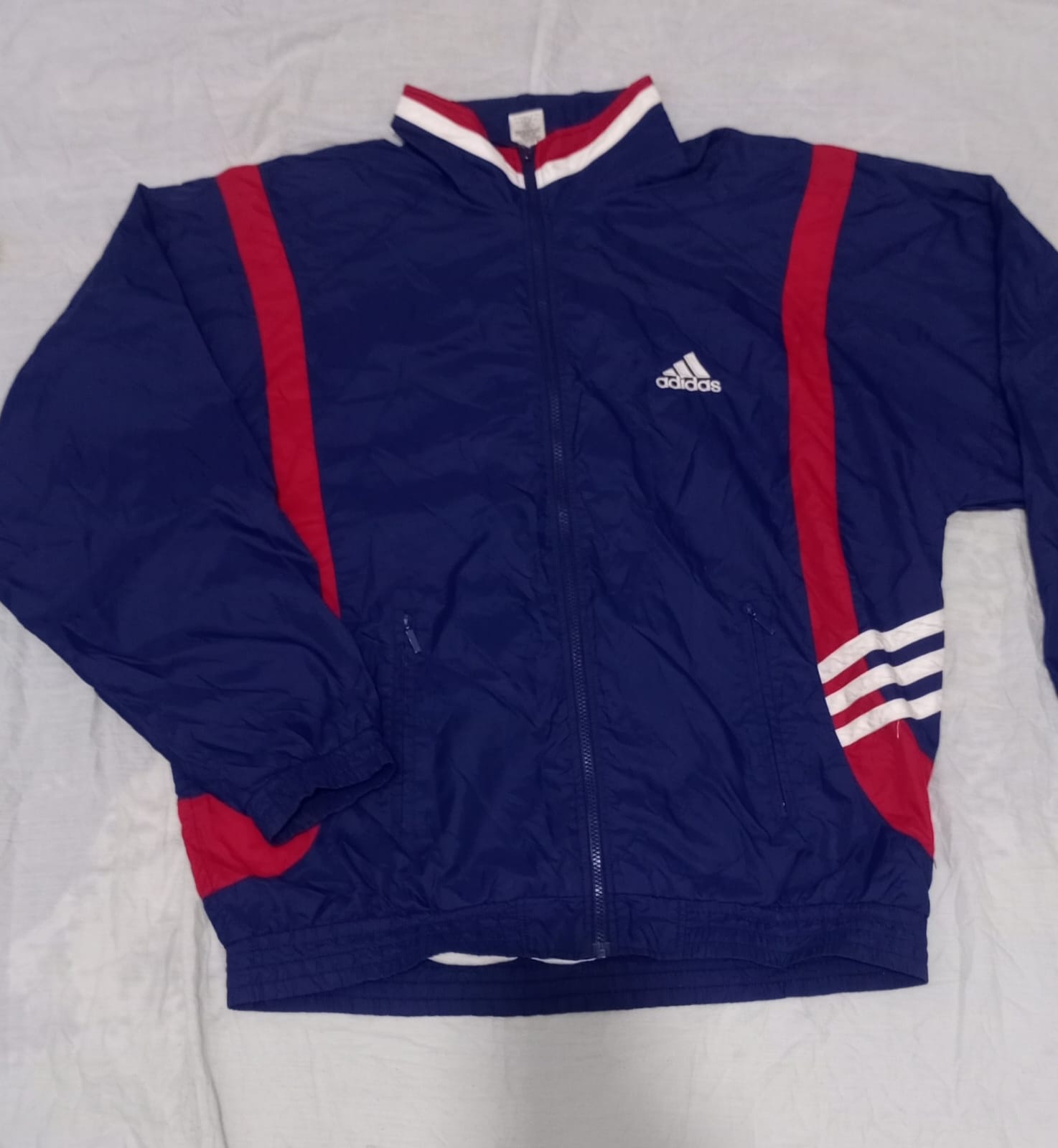 Veste coupe-vent Adidas et veste de survêtement